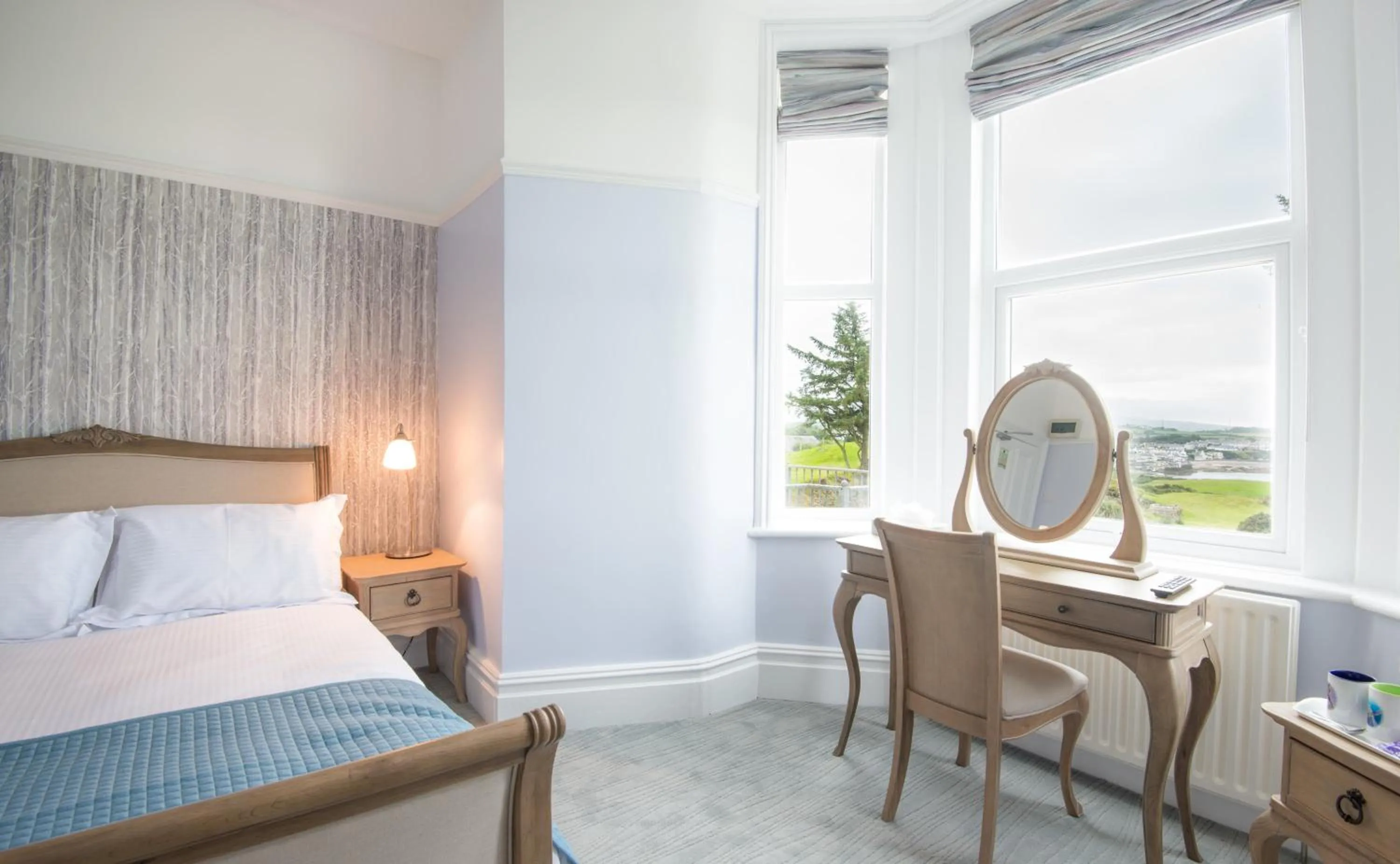 Bed in Gwesty Gadlys Hotel