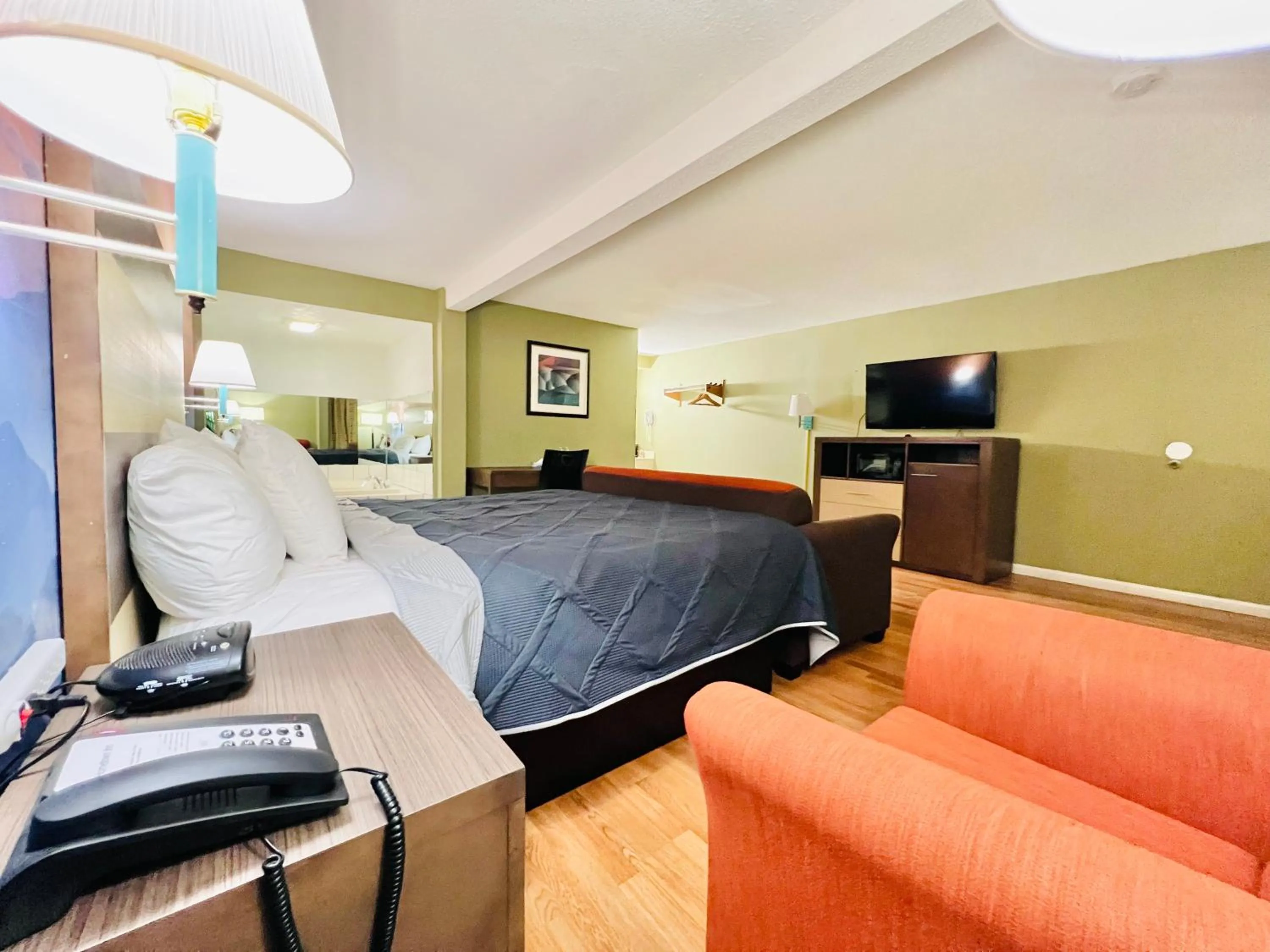 Hometown INN