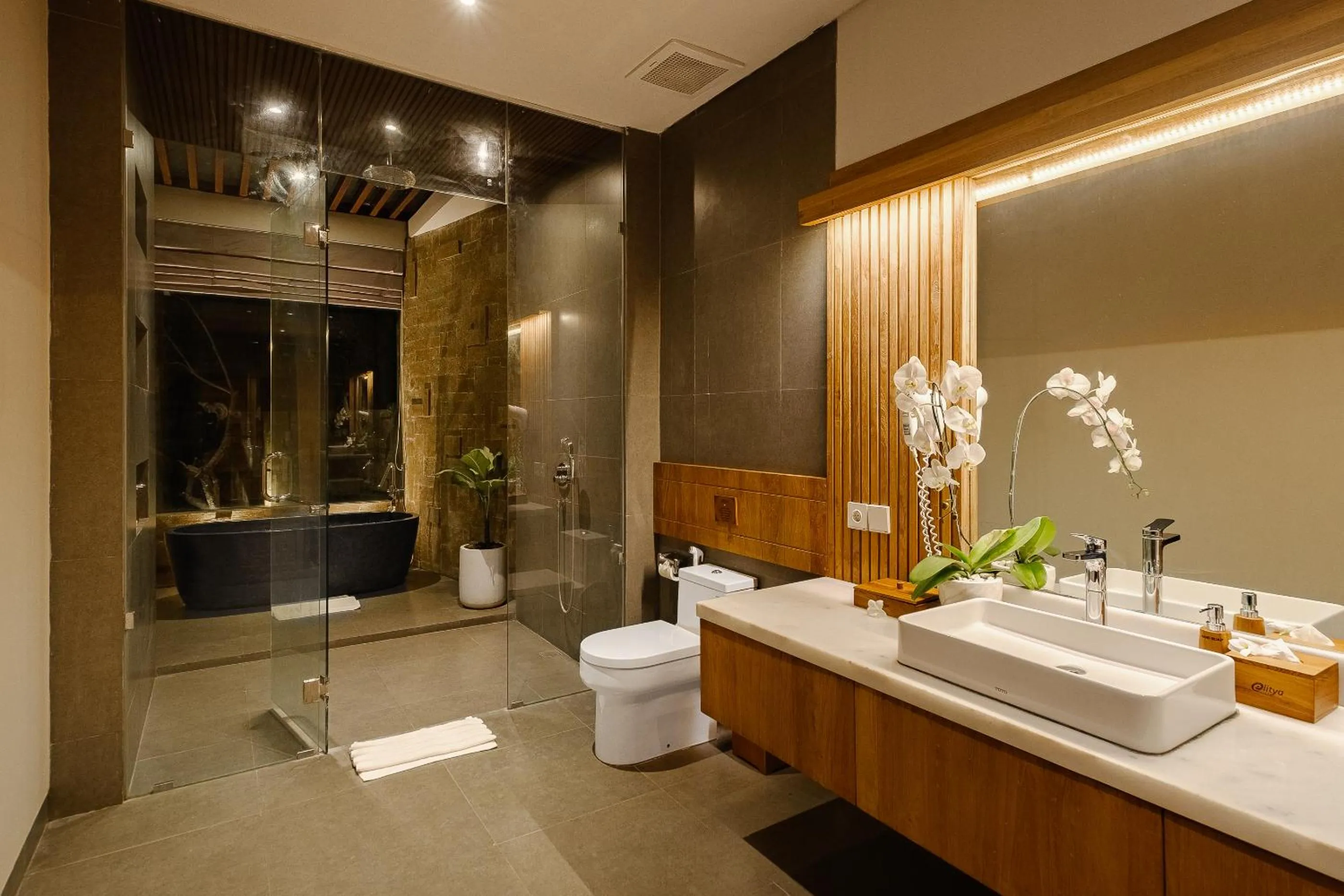 Shower in Elitya Ubud Villa