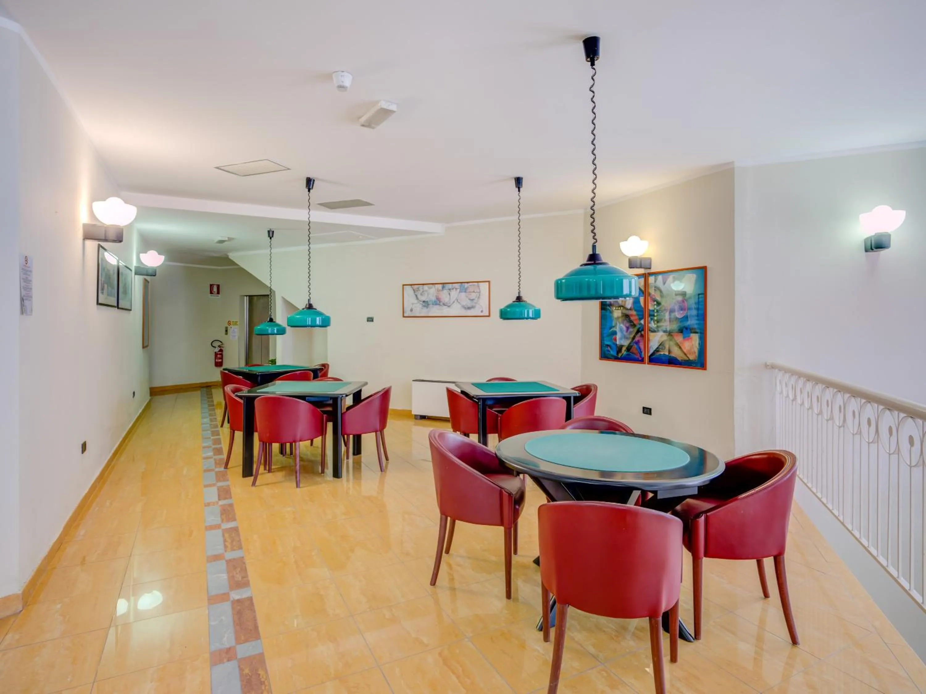 Lounge or bar in Hotel San Pietro