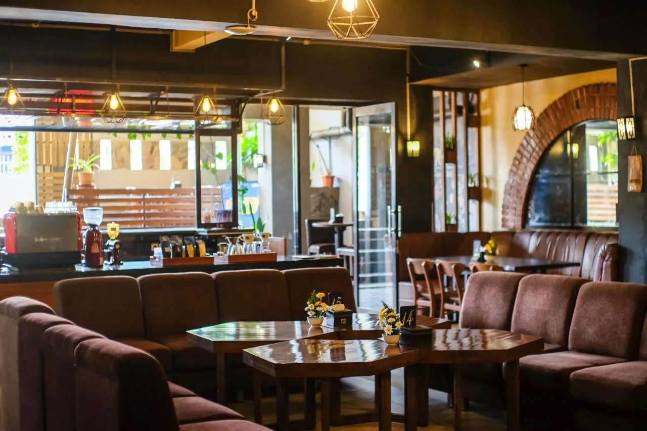 Restaurant/places to eat in Hotel Surya Asia