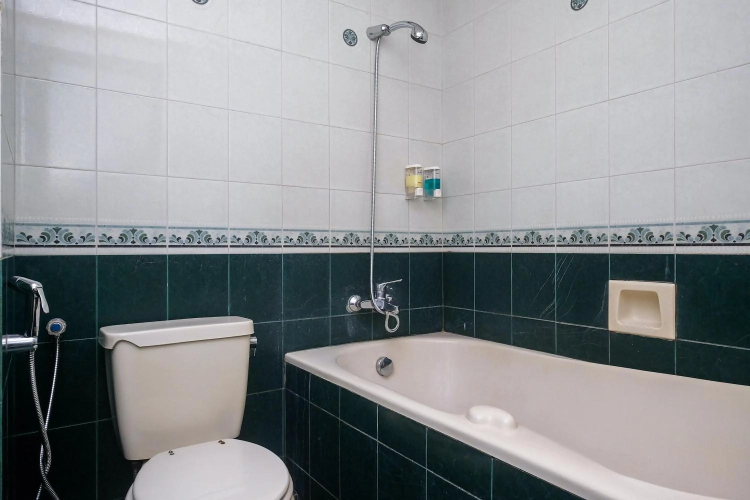 Bathroom in Hotel Surya Asia