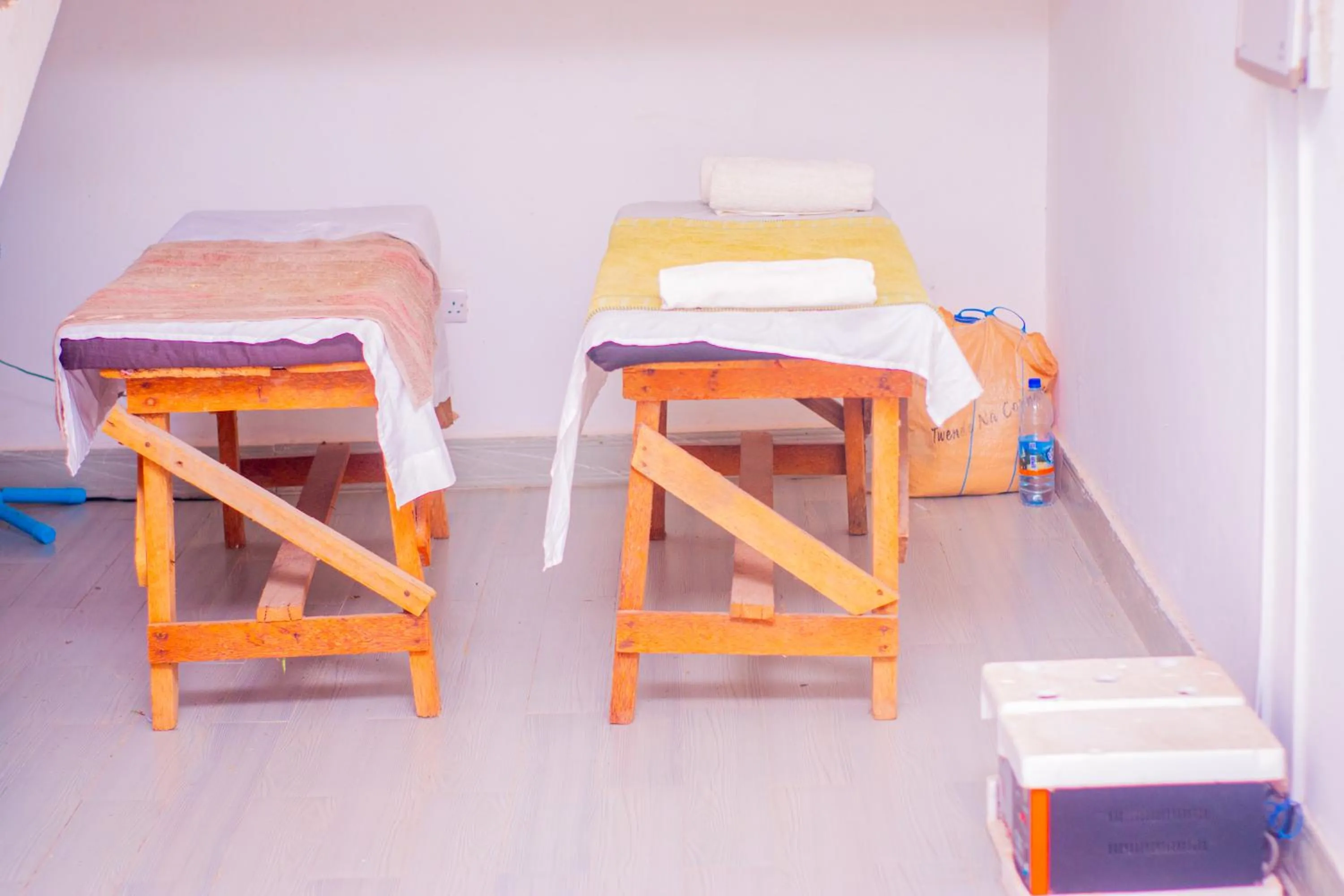 Massage, Bed in Amazing Beach Hotel Zanzibar