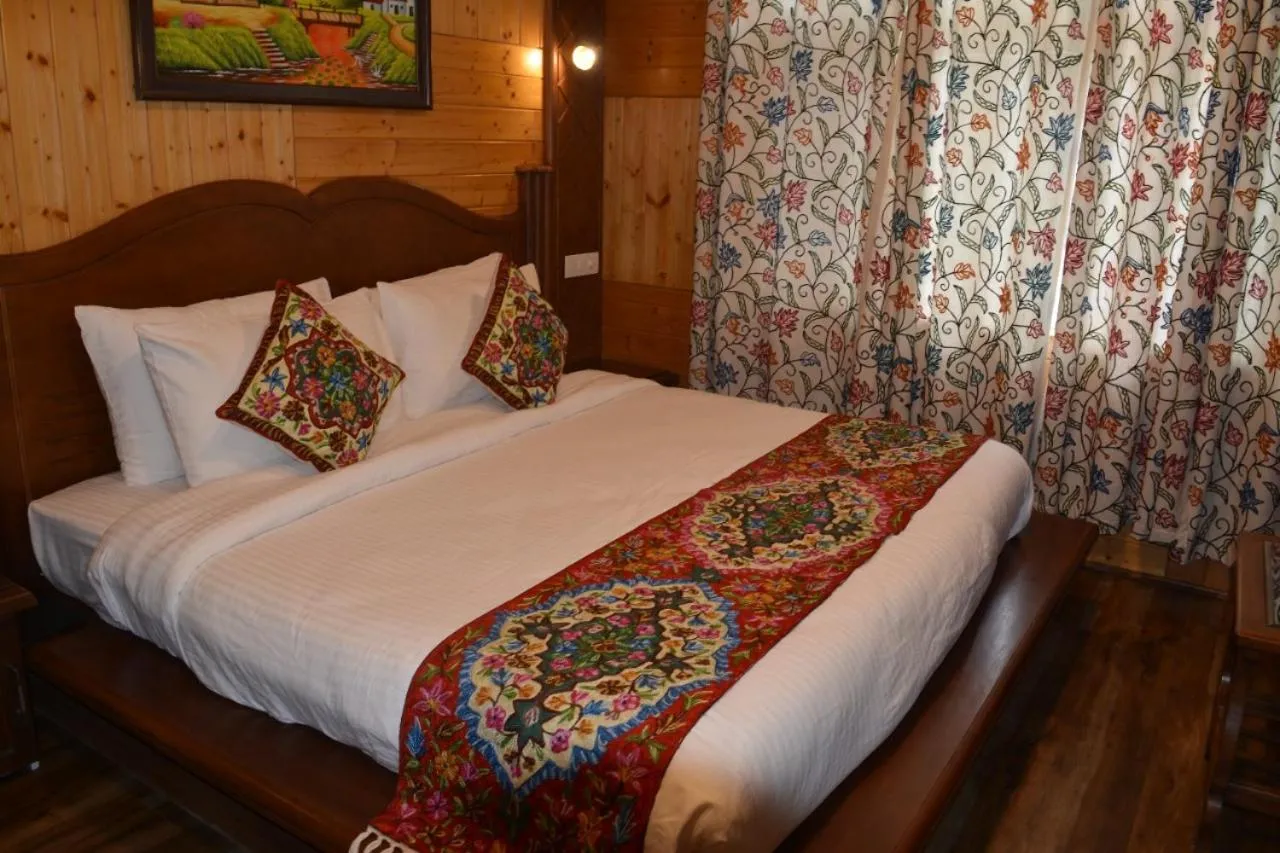 Double Room in Hotel Royale Comfort