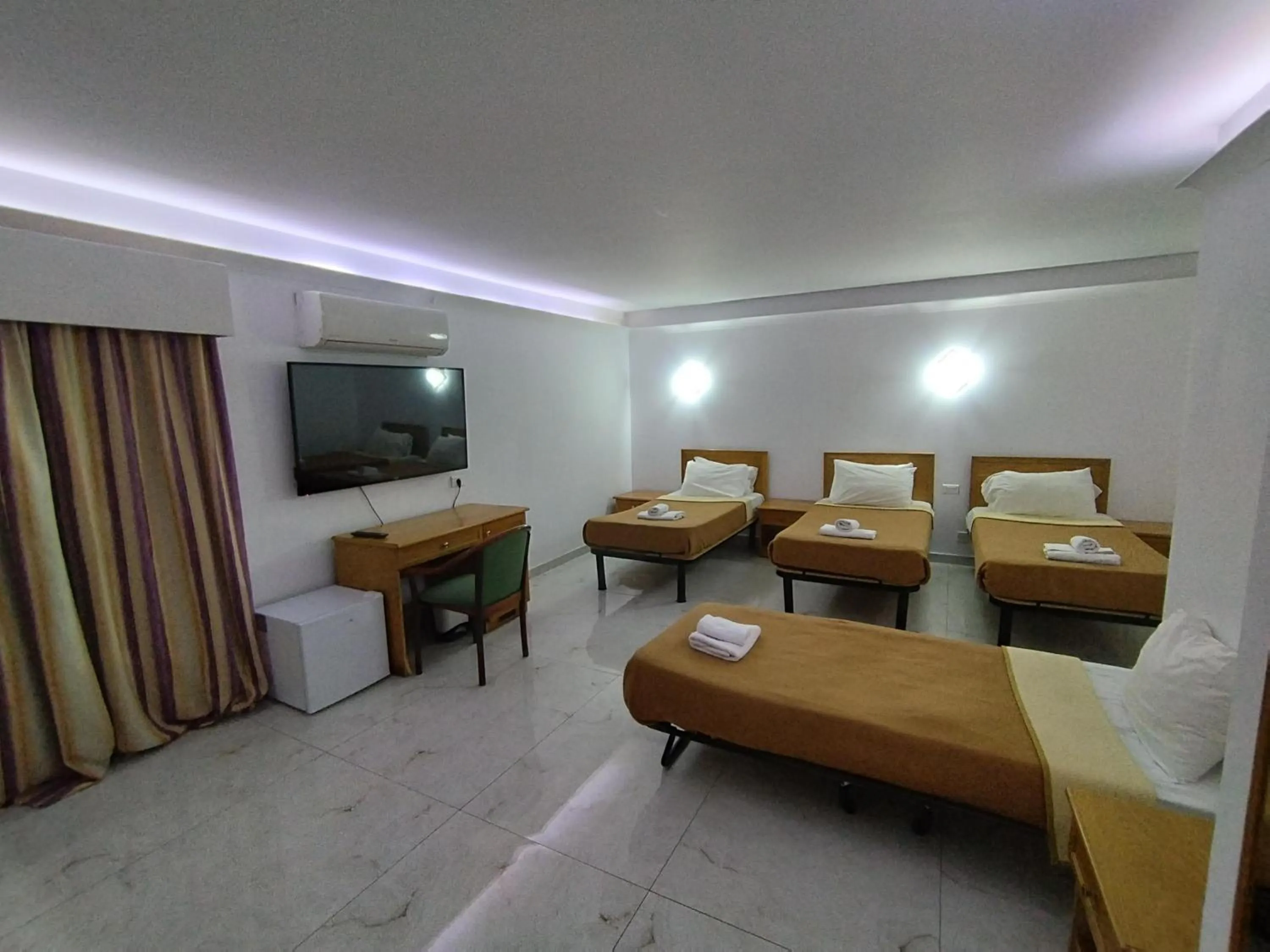 Bed in The Windsor Hotel