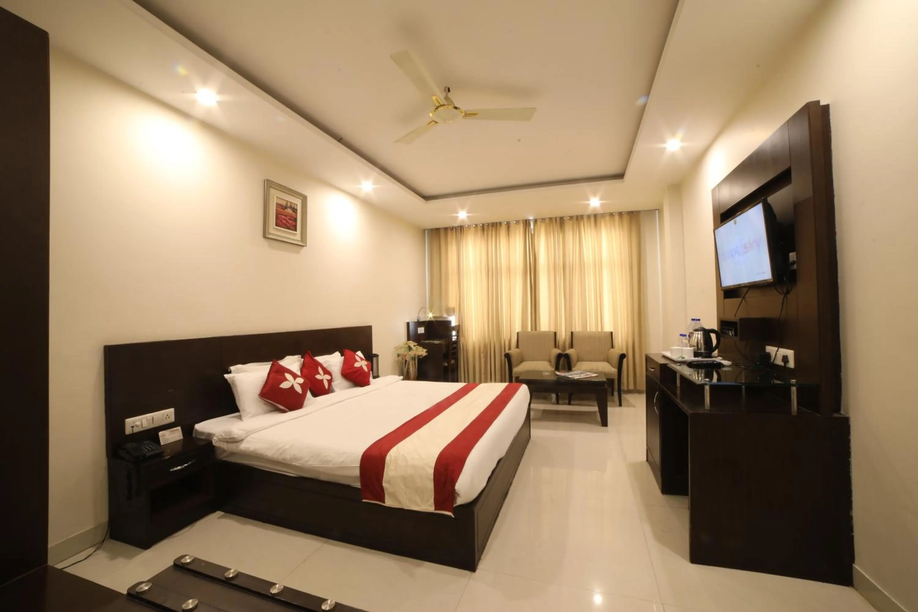 Bedroom, Bed in Cosmos Raj Plaza Jaipur