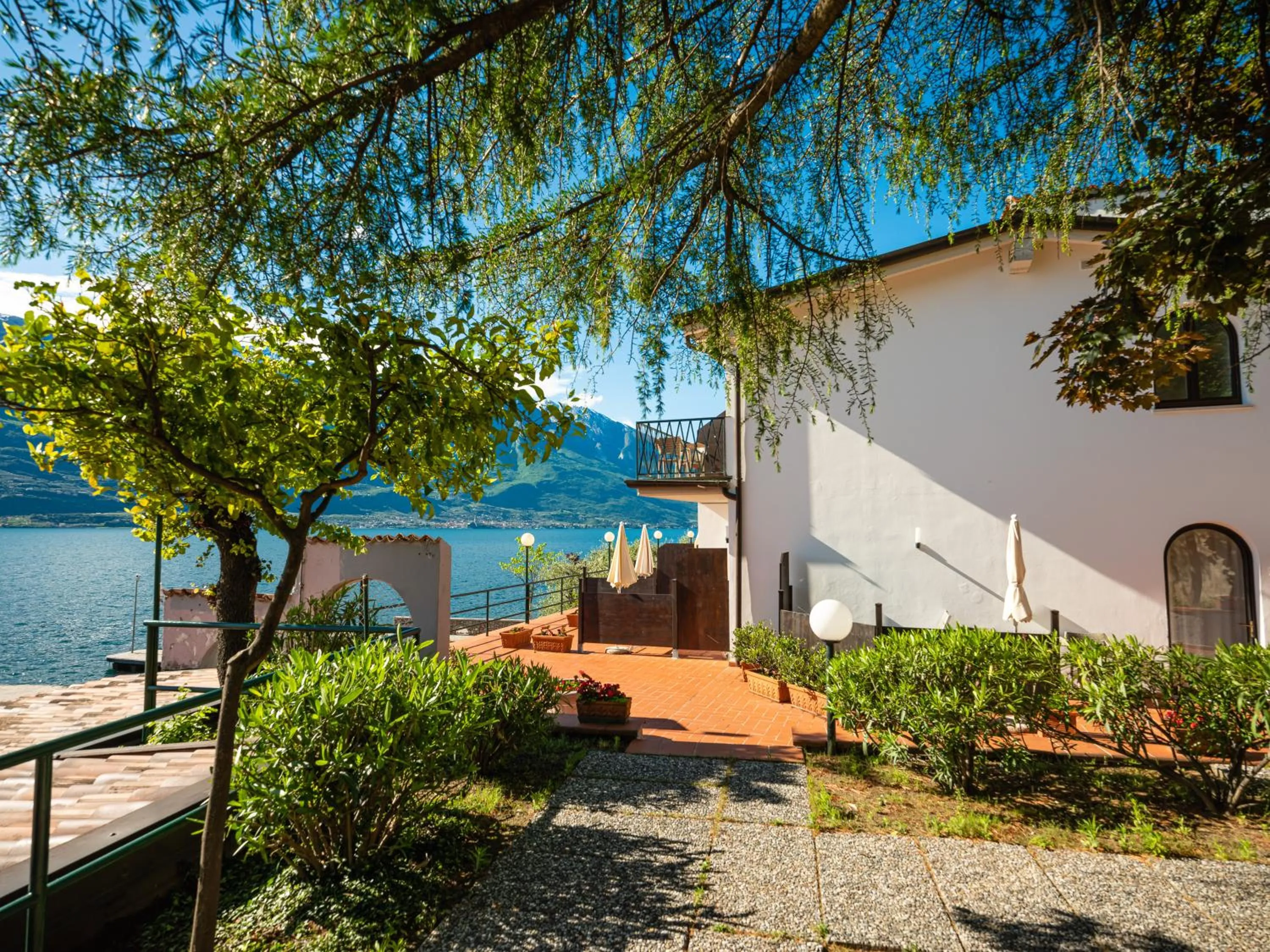 Garden in Hotel Leonardo Da Vinci