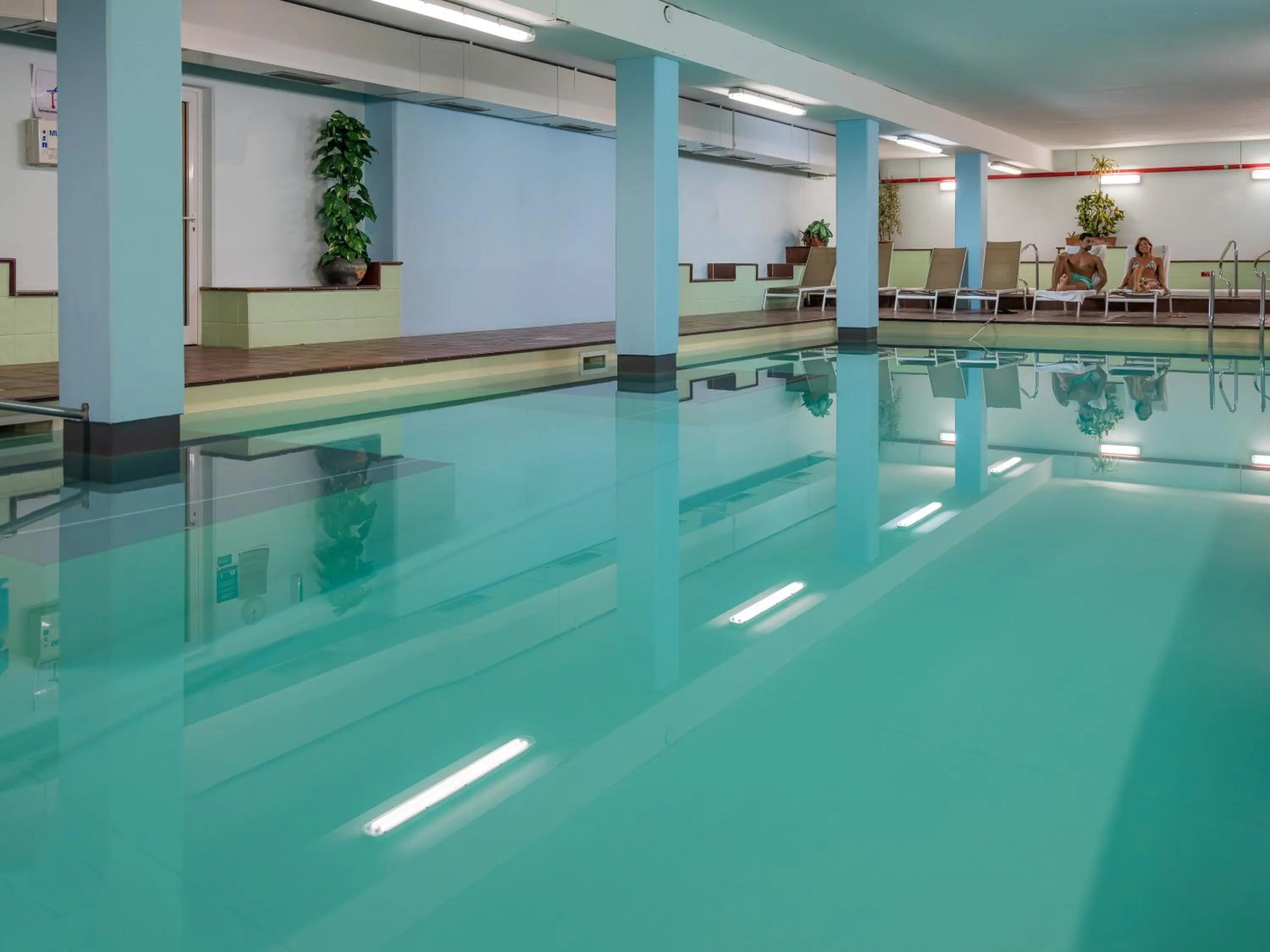 Swimming pool in Hotel Leonardo Da Vinci