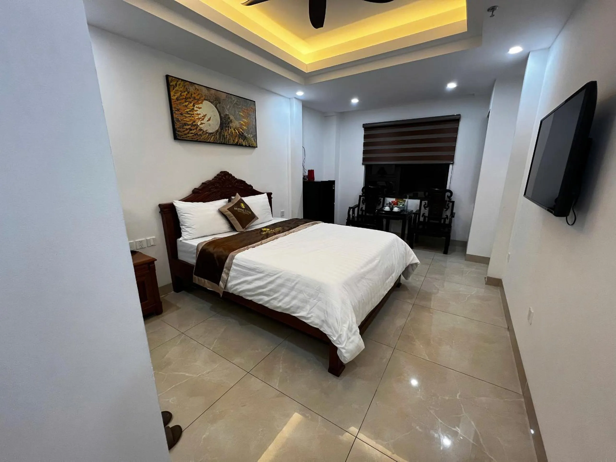 Bed in Hương Linh Apartment