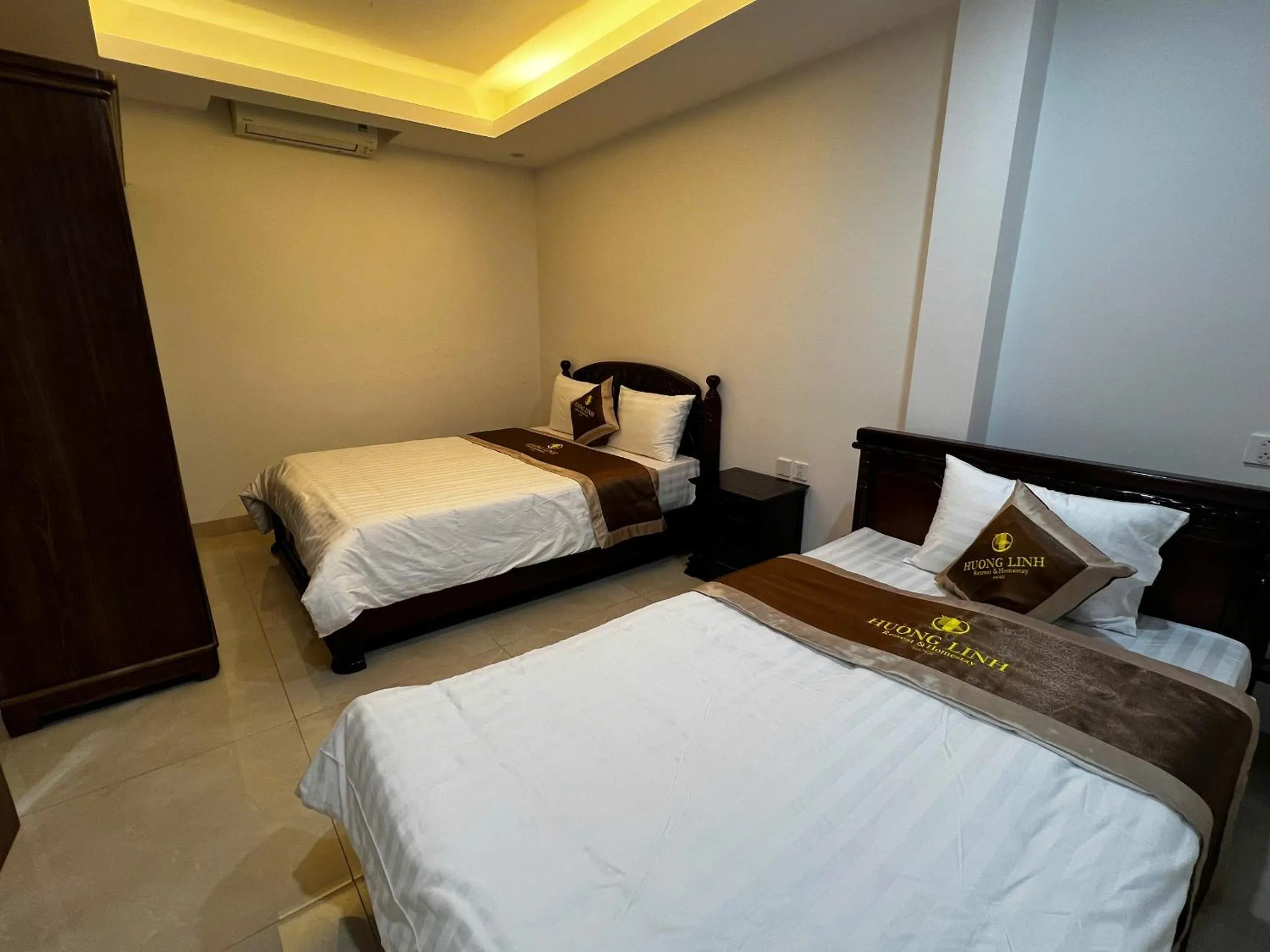 Bed in Hương Linh Apartment