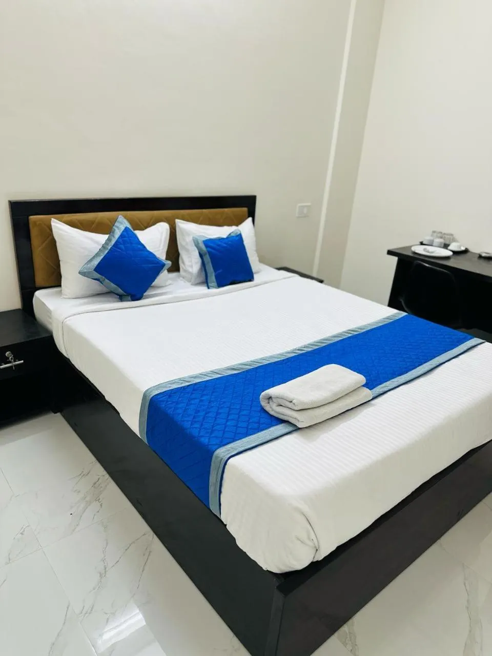 Bed in S V COMFORTS B T M Layout