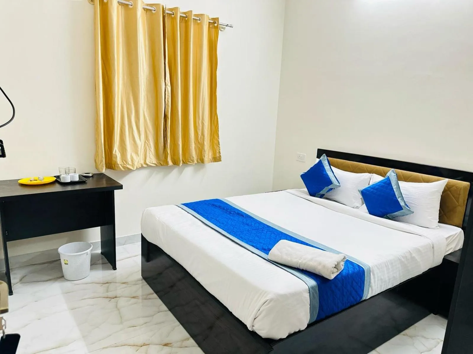 Bed in S V COMFORTS B T M Layout
