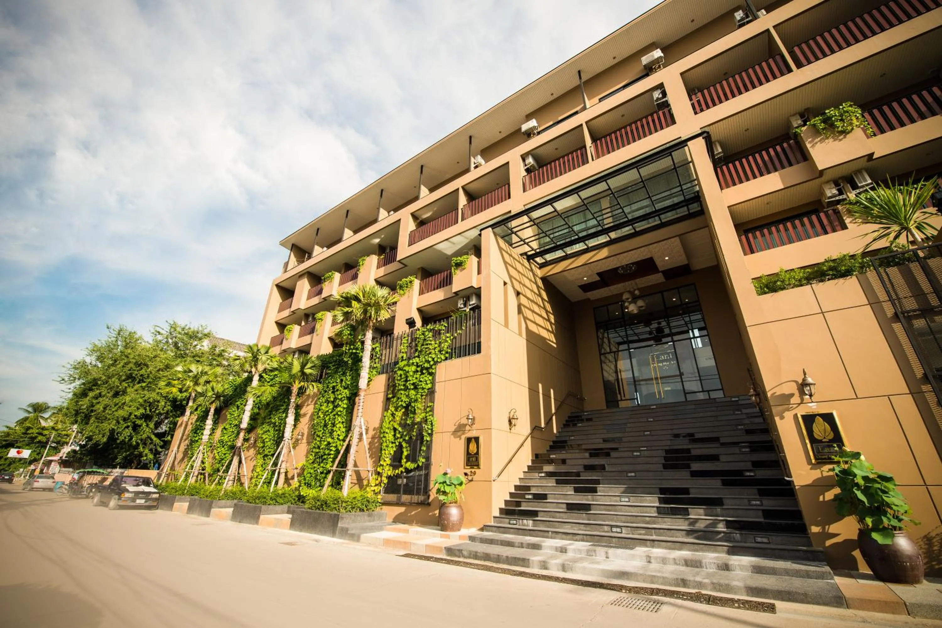 Property building in Lani Chiang Mai Hotel