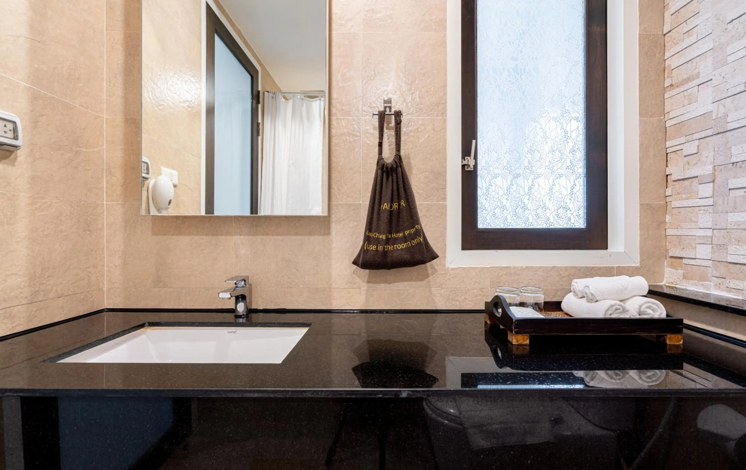 Bathroom in Lani Chiang Mai Hotel