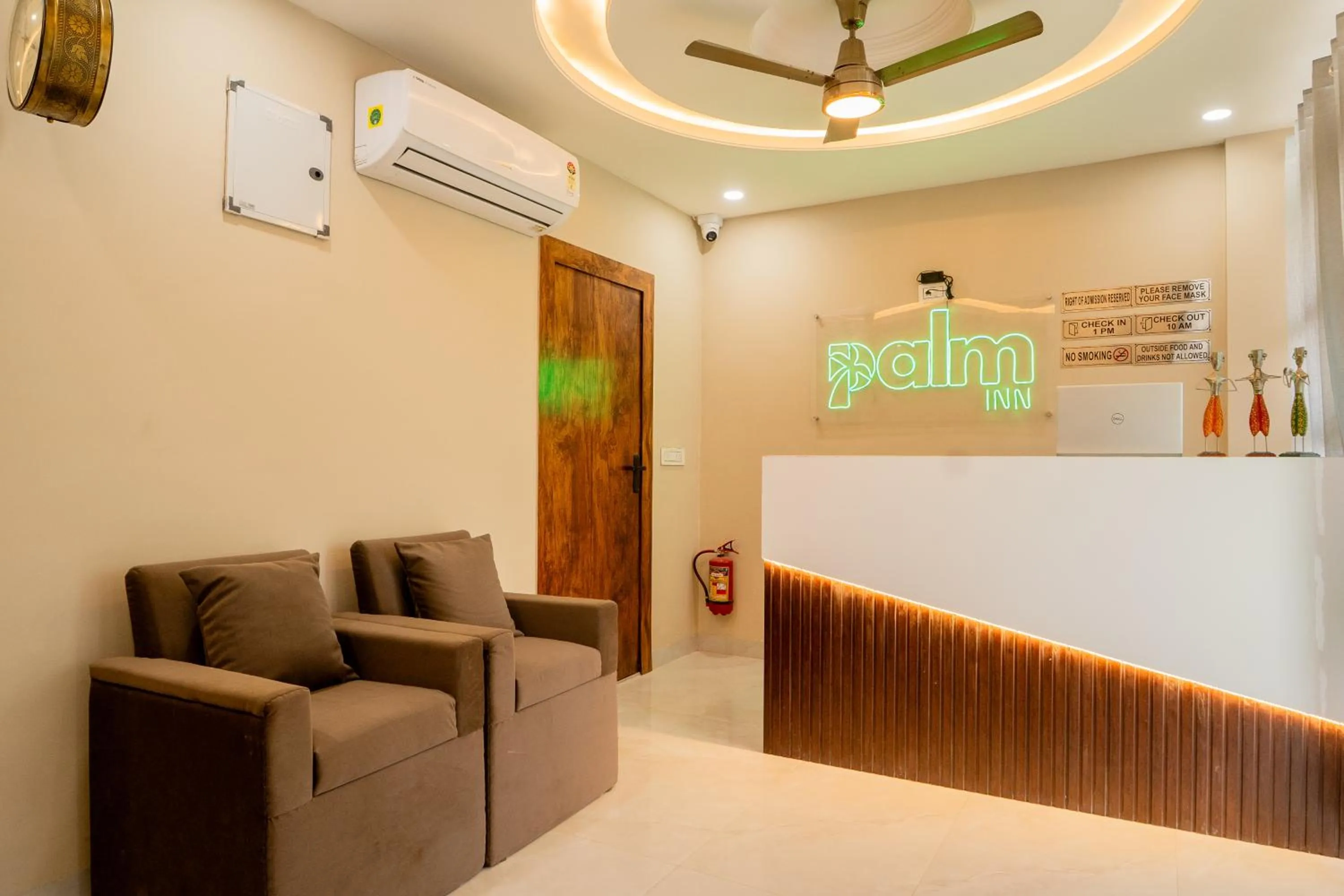 Palm Hotel Mansarovar