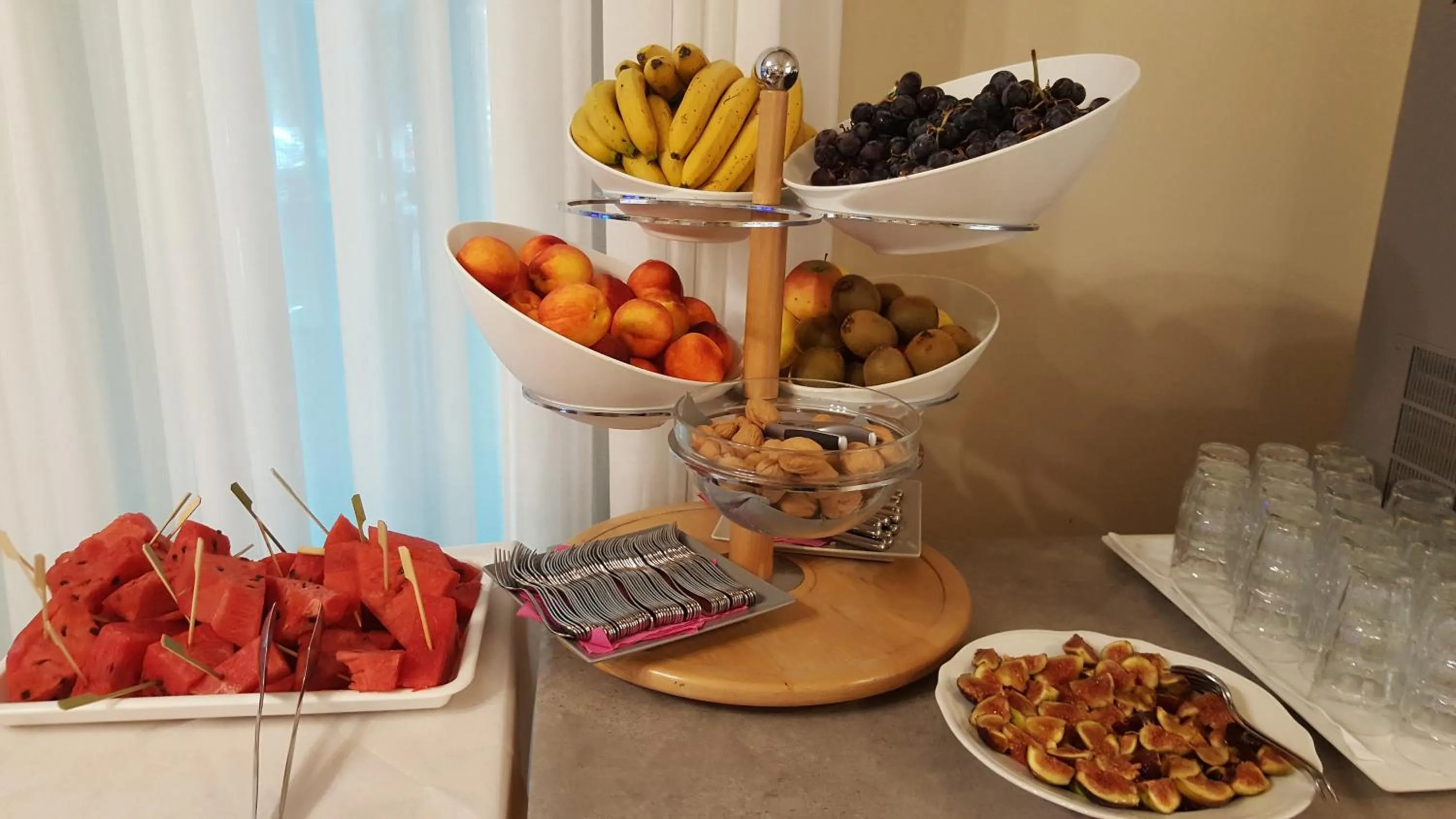 Buffet breakfast in Hotel Madison