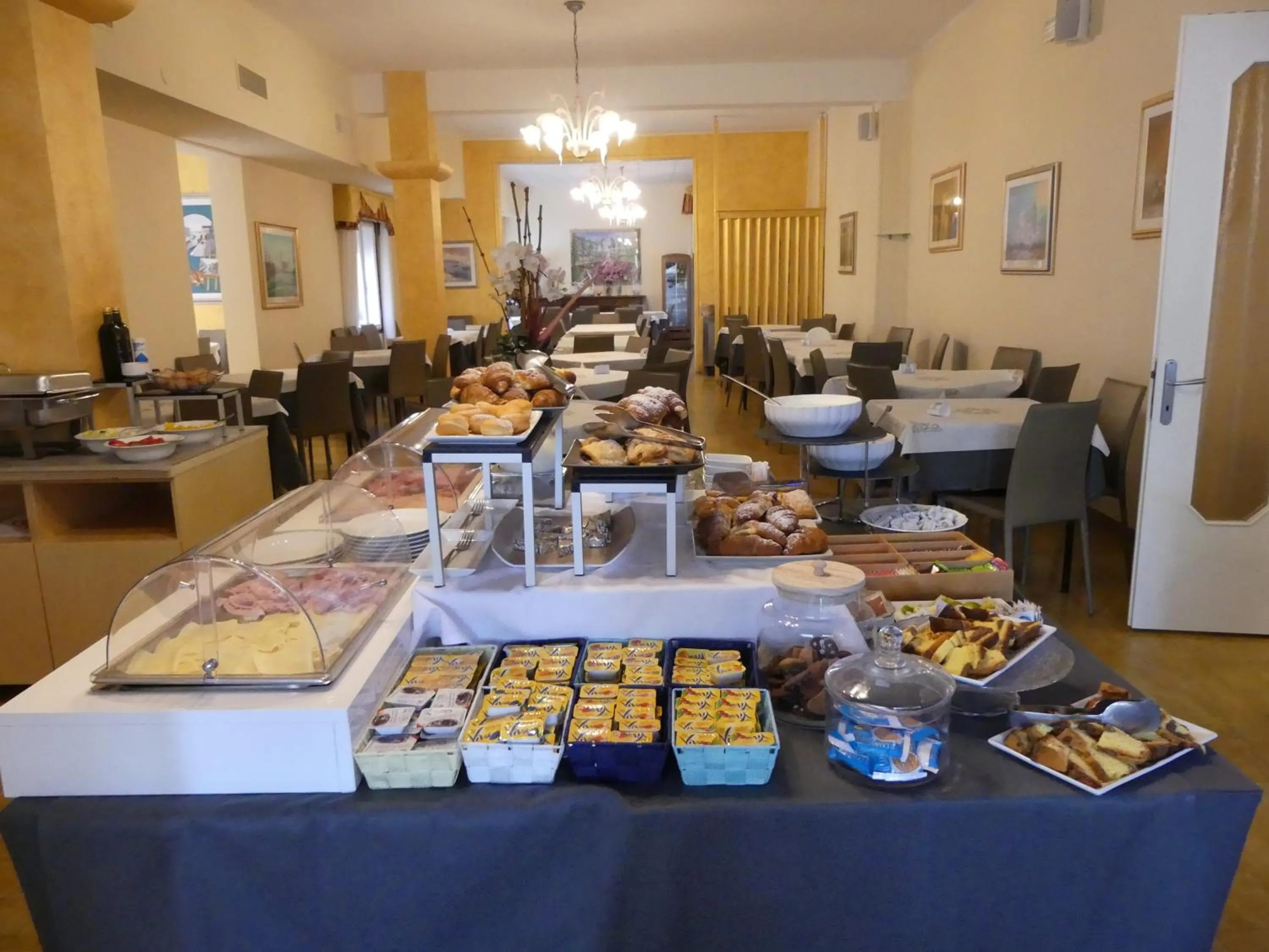 Food and drinks in Hotel Madison