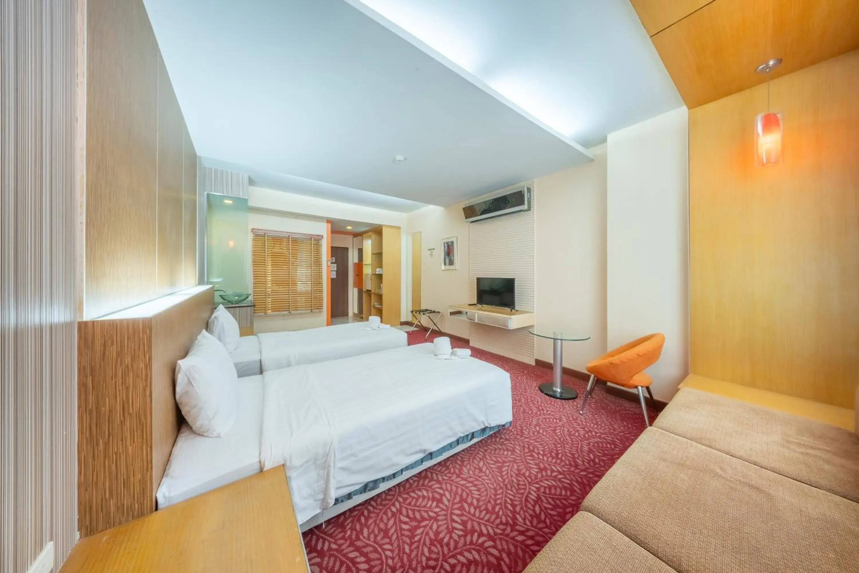 Superior Twin Room in SHIN Hotel V-ONE Korat Superior Twin Room in SHIN Hotel V-ONE Korat