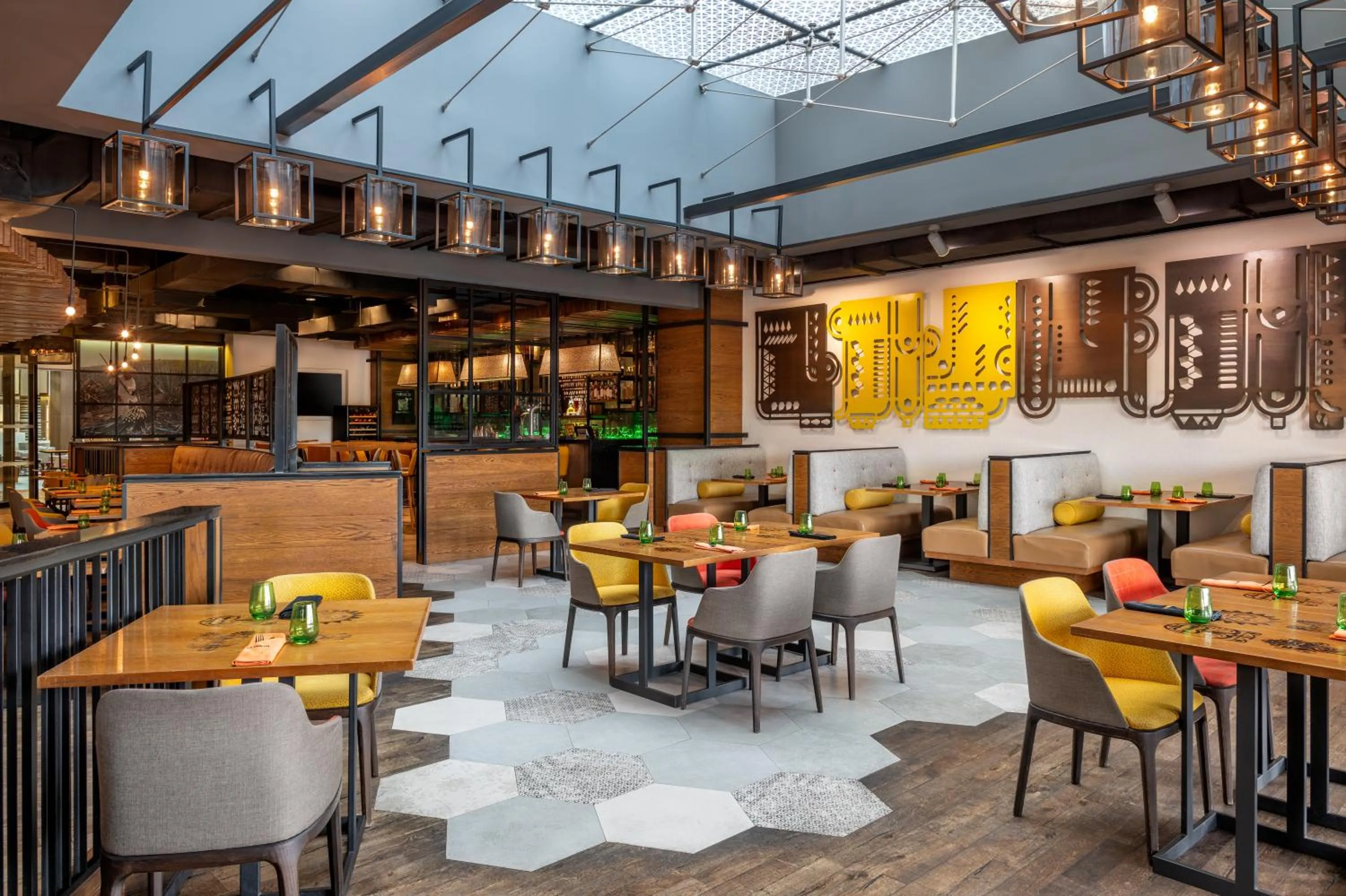 Restaurant/places to eat in Hyatt Regency Creek Heights Residences