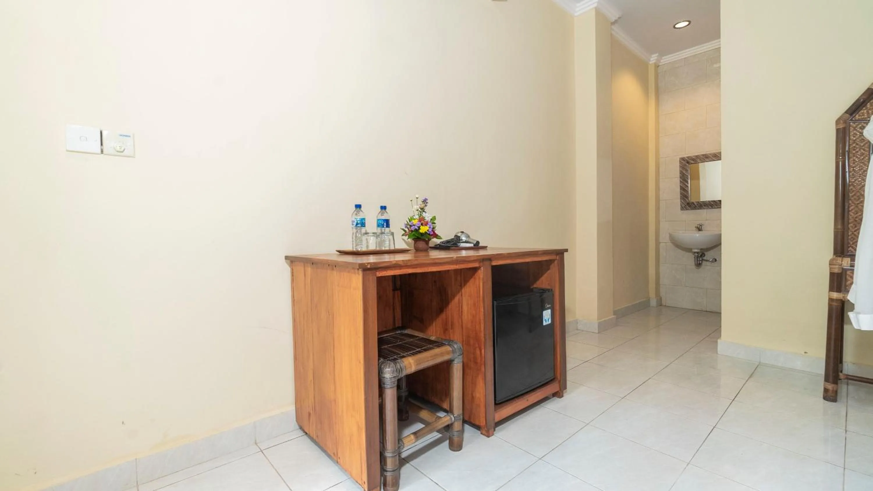 oven in Raka House Accommodation