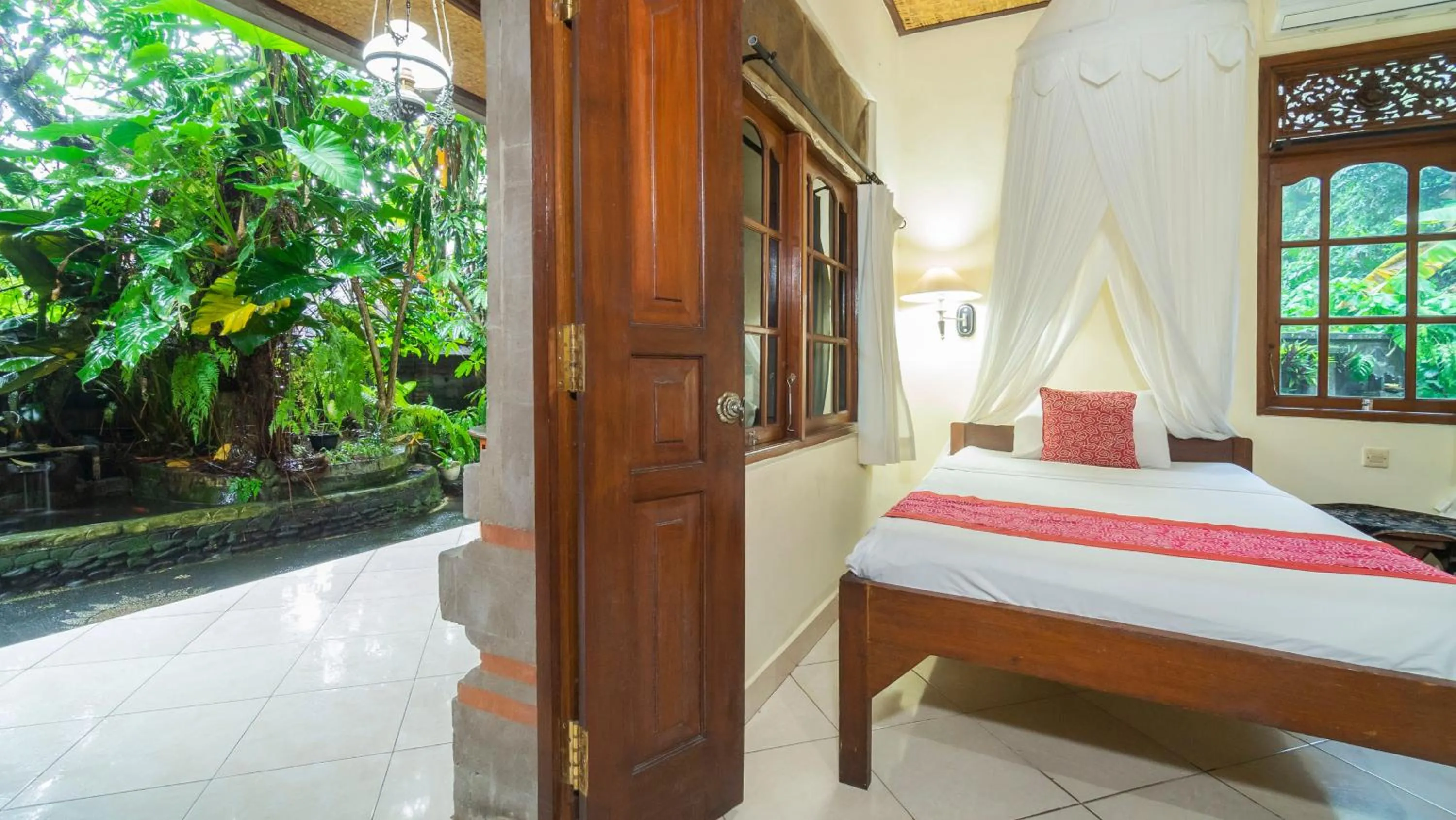 Bed in Raka House Accommodation