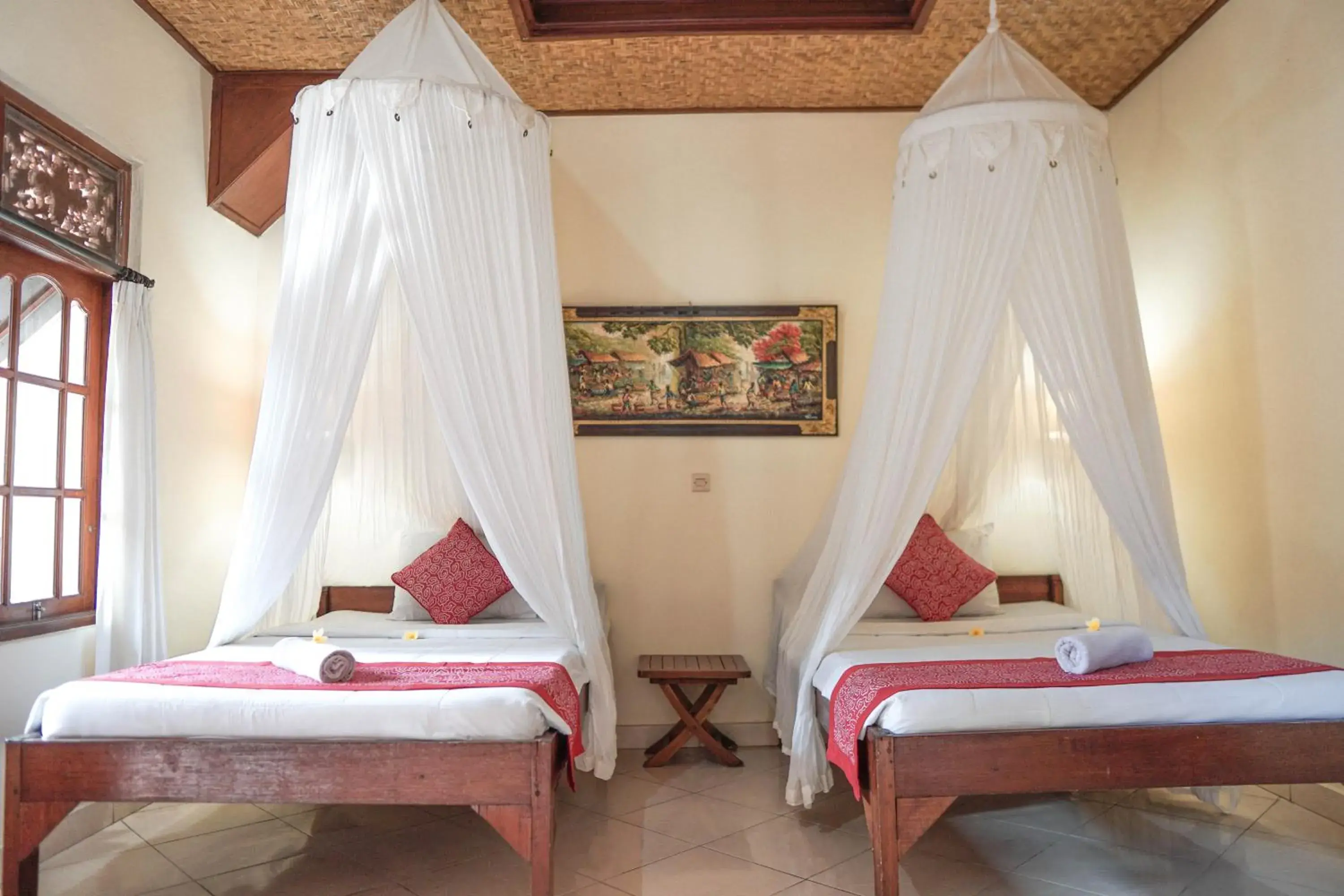 Standard Twin Room in Raka House Accommodation Standard Twin Room in Raka House Accommodation