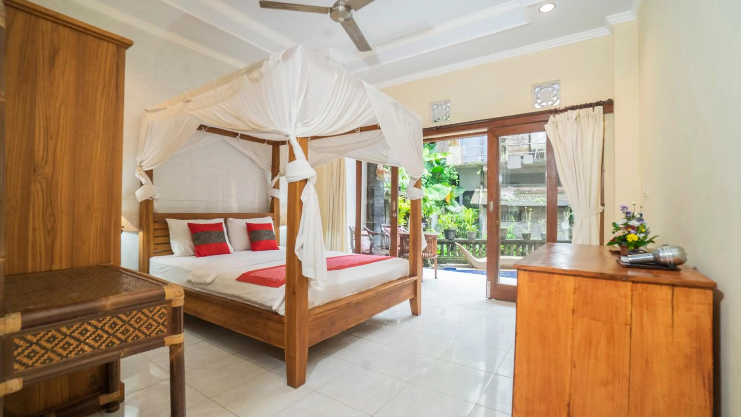 Bed in Raka House Accommodation