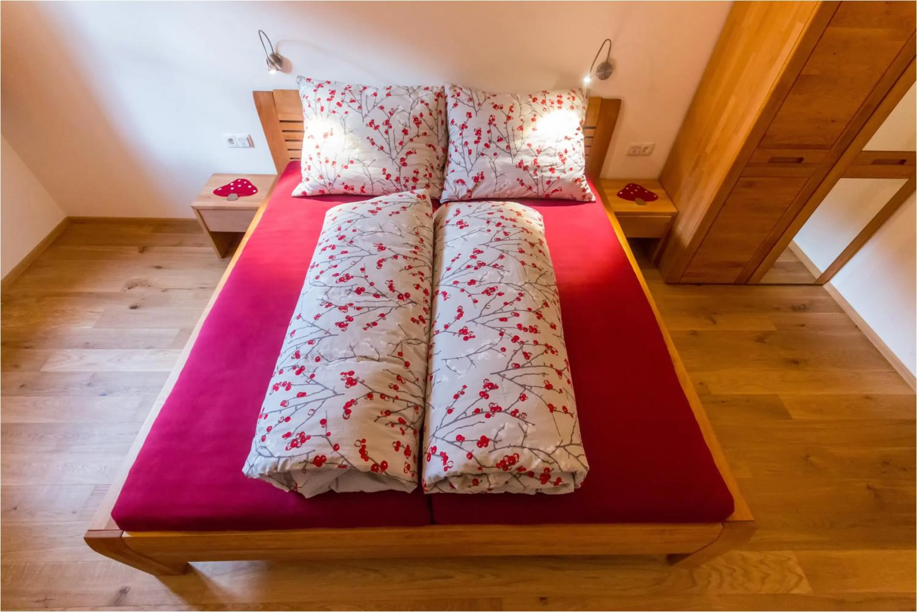 Two-Bedroom Apartment in Gästehaus Biohof Leutschach