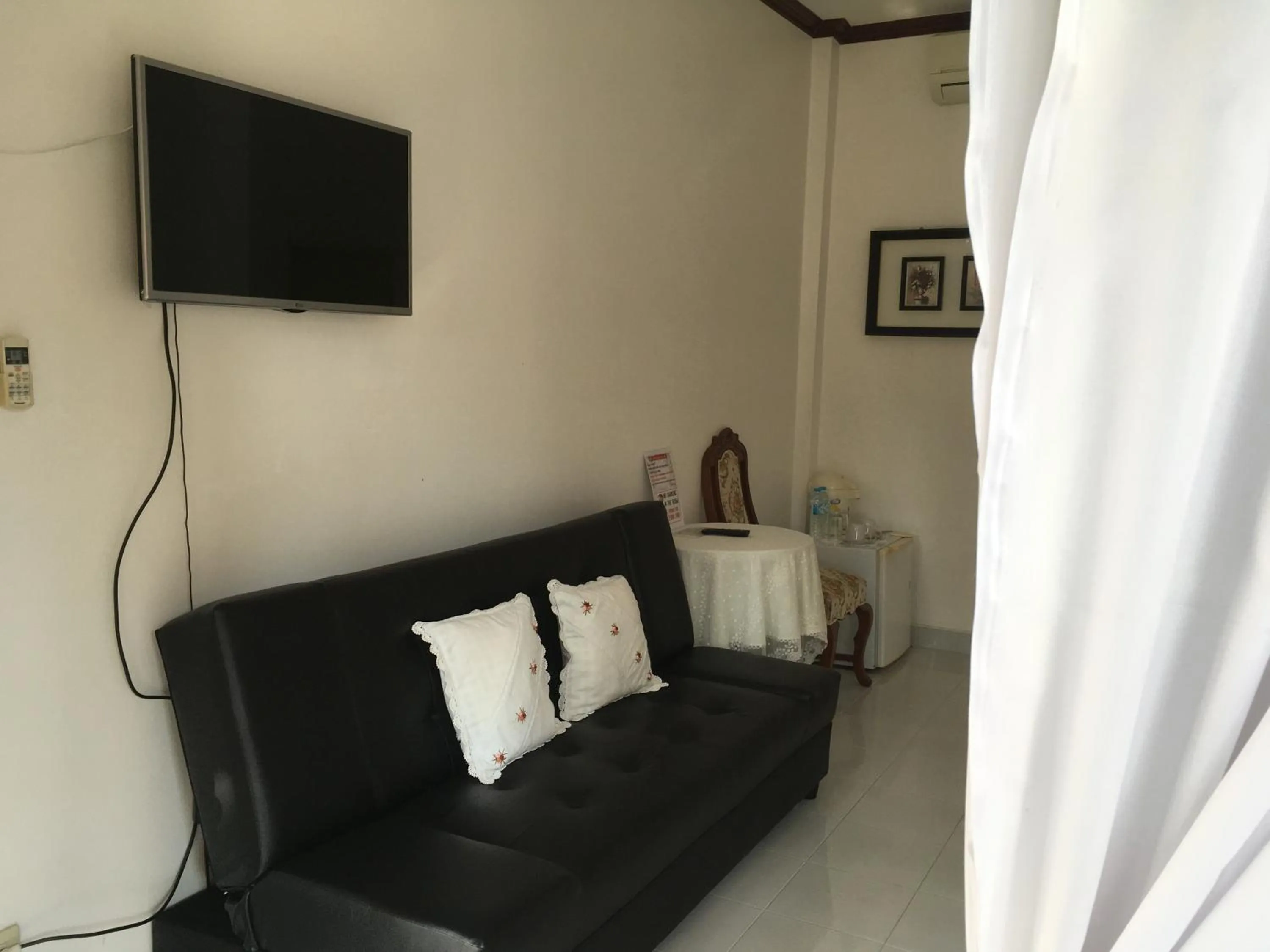 Living room in White Elephant Resort