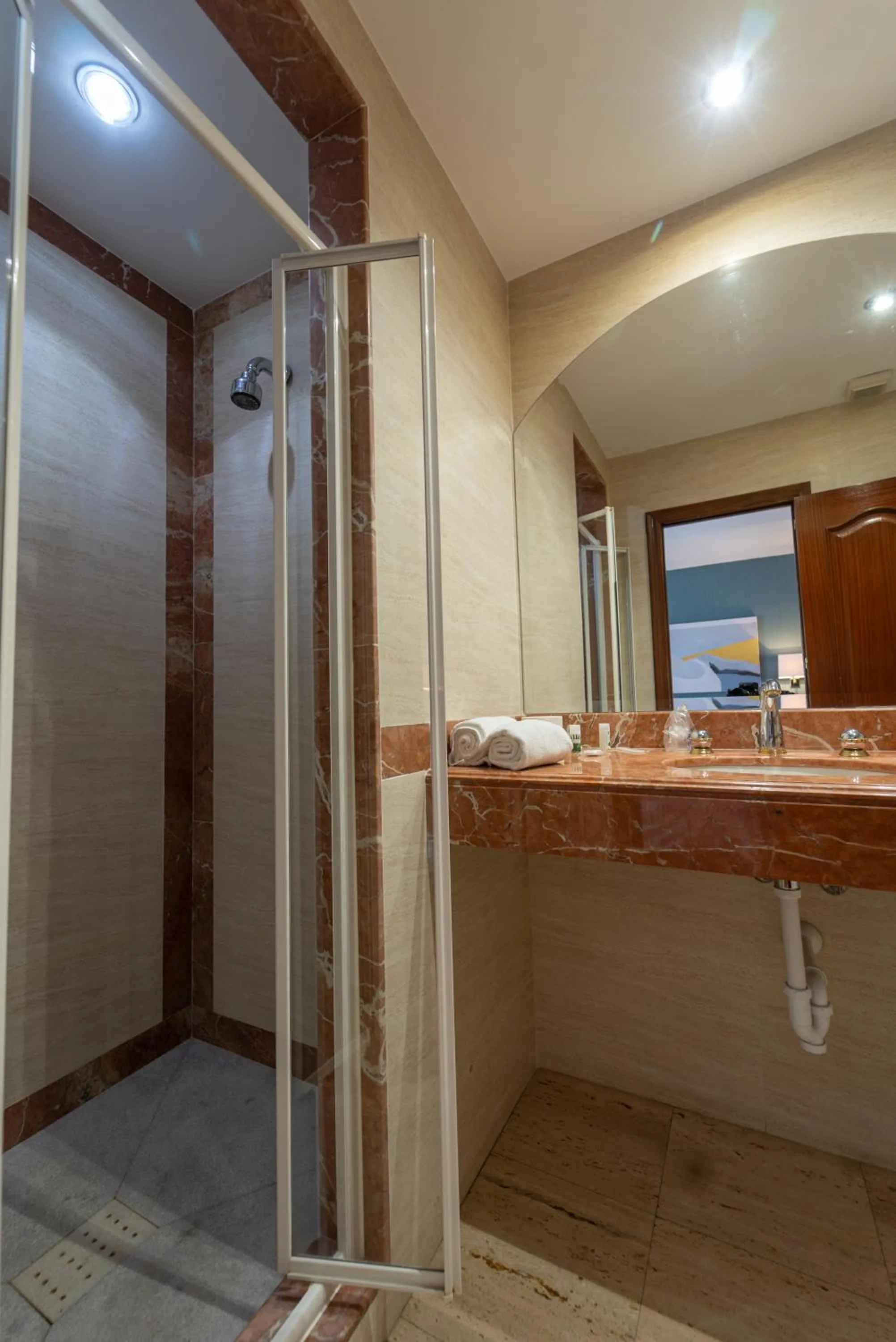 Shower in Hotel Piedra Paloma by Croma