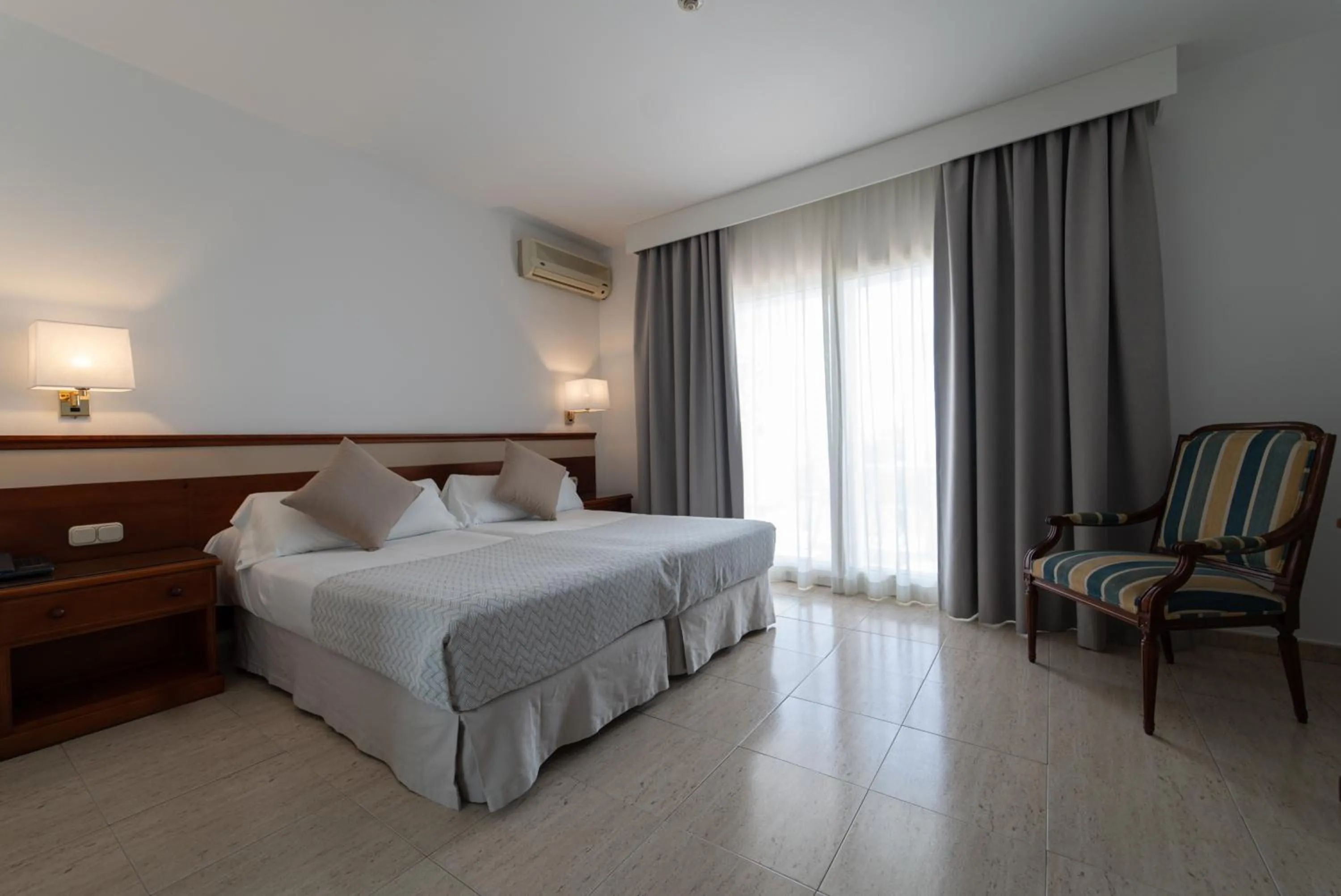 Bed in Hotel Piedra Paloma by Croma