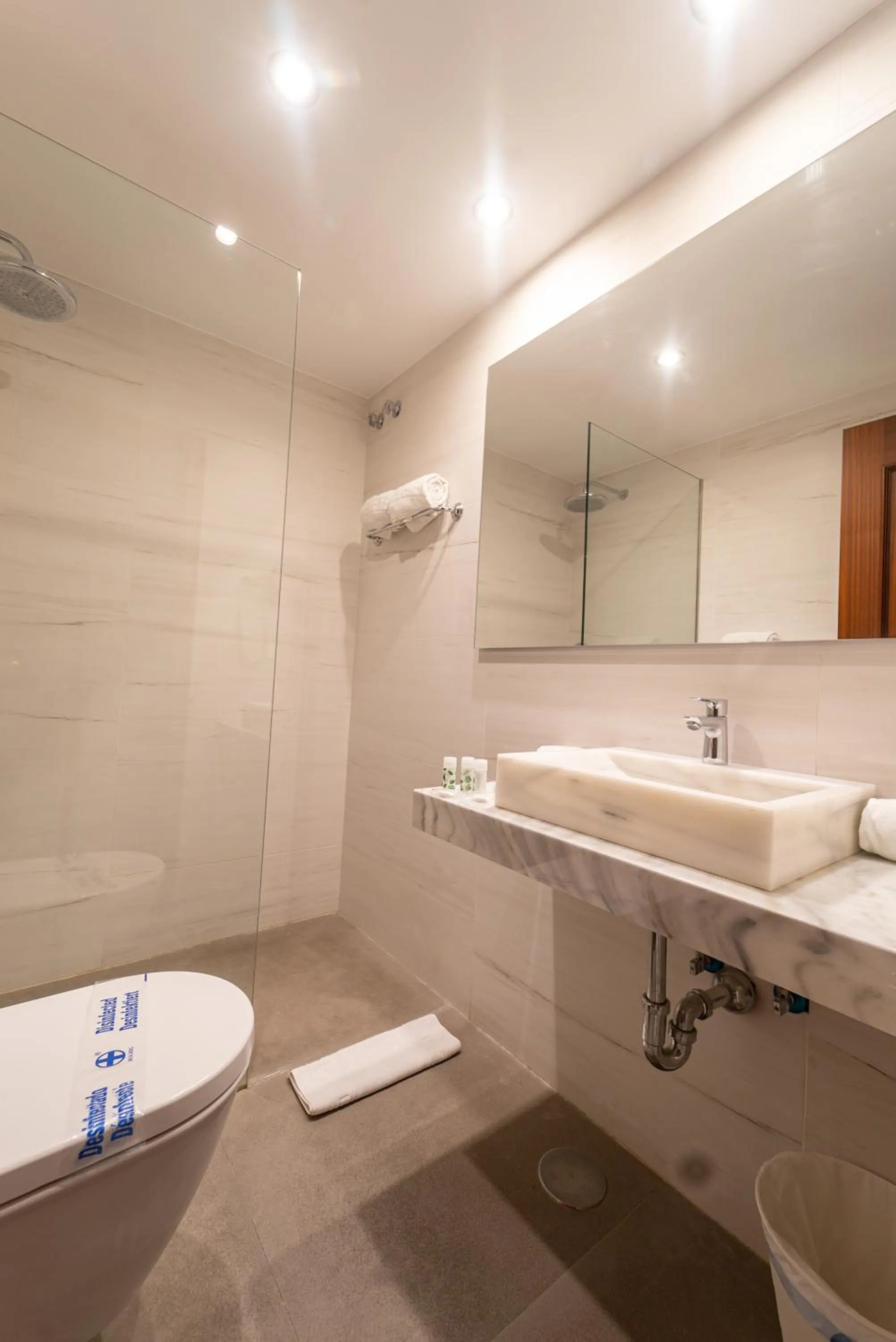 Shower in Hotel Piedra Paloma by Croma