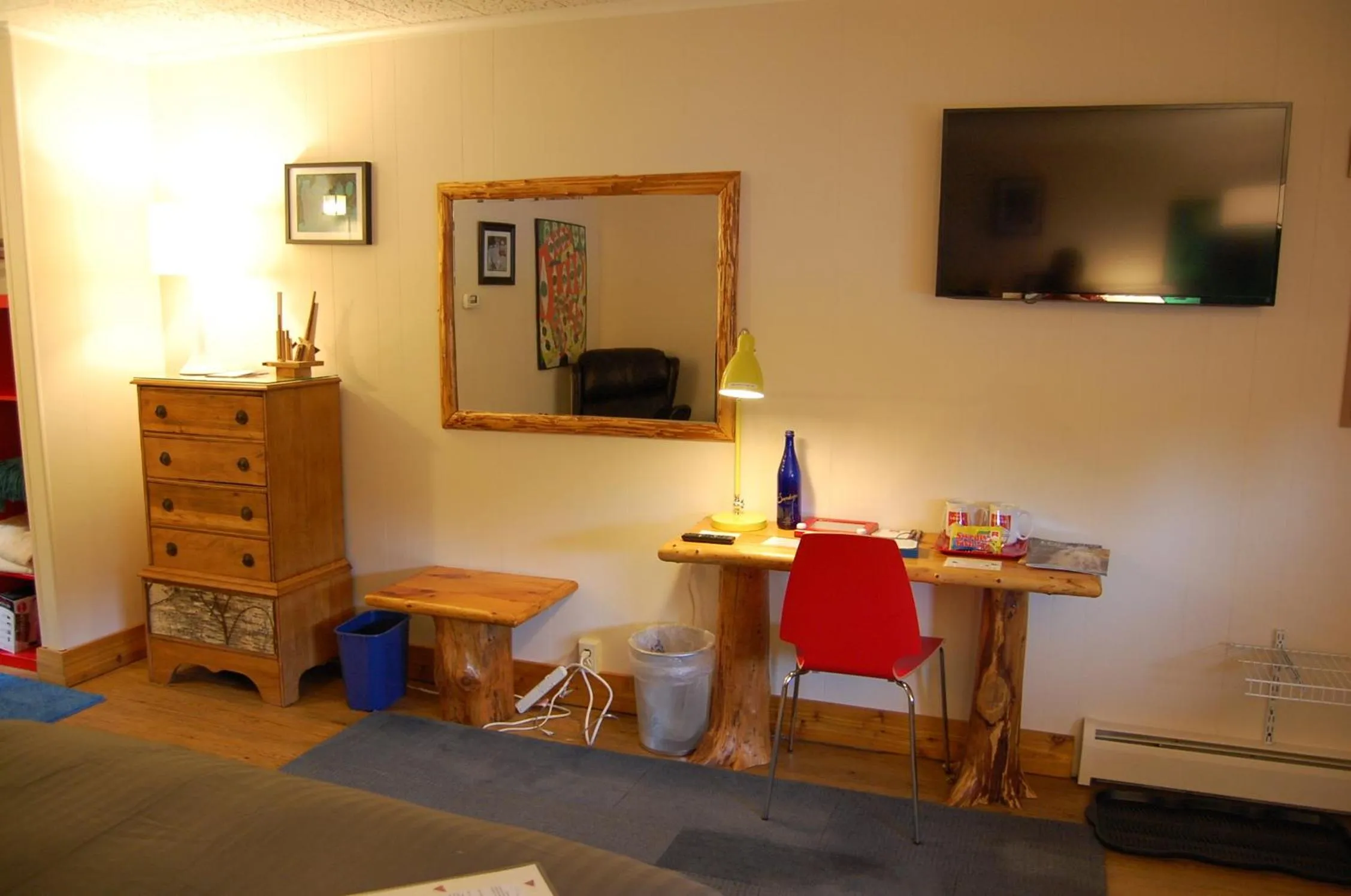 Decorative detail in Gore Mountain Lodge