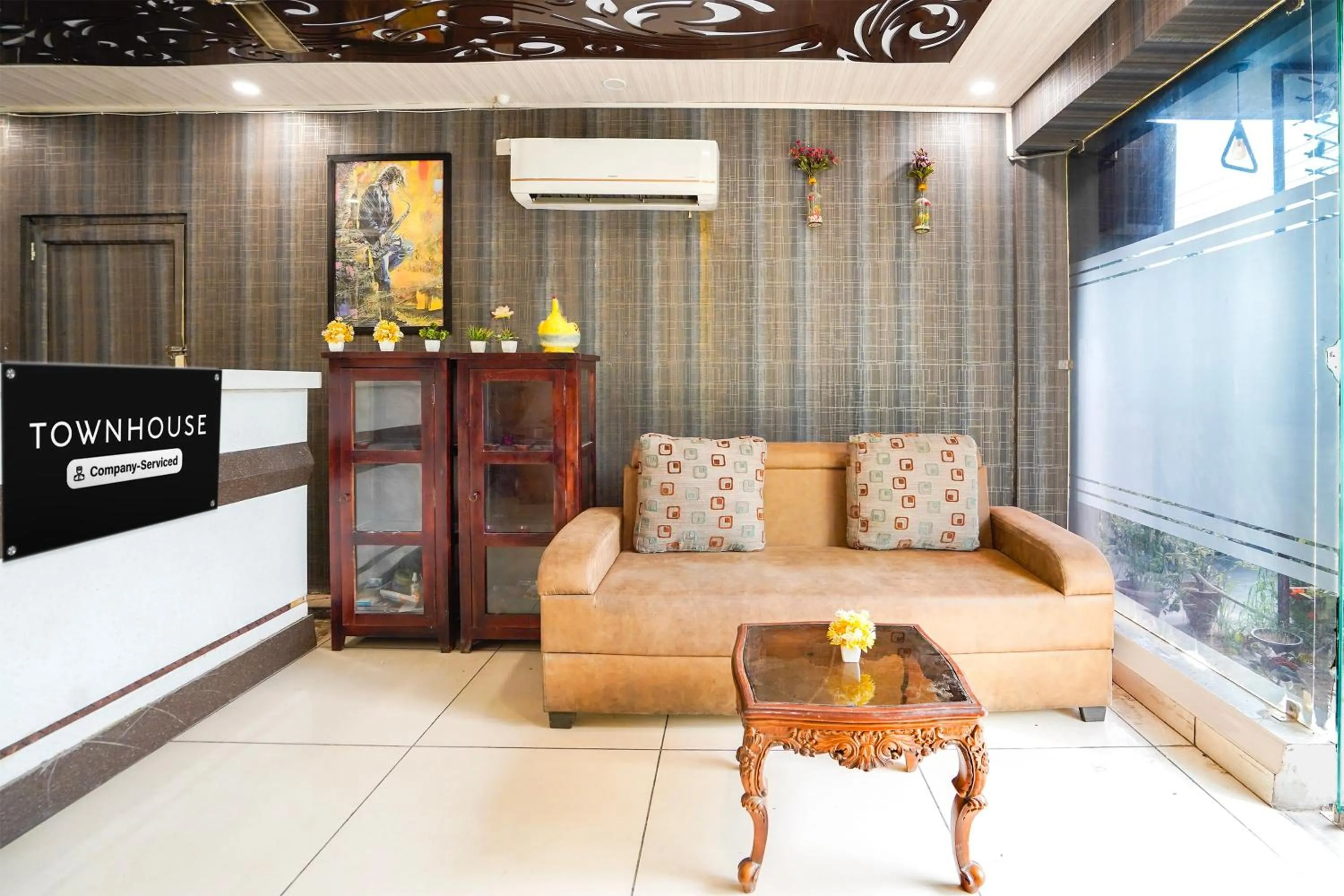 Lobby or reception in Townhouse Sector 47 Near Medanta