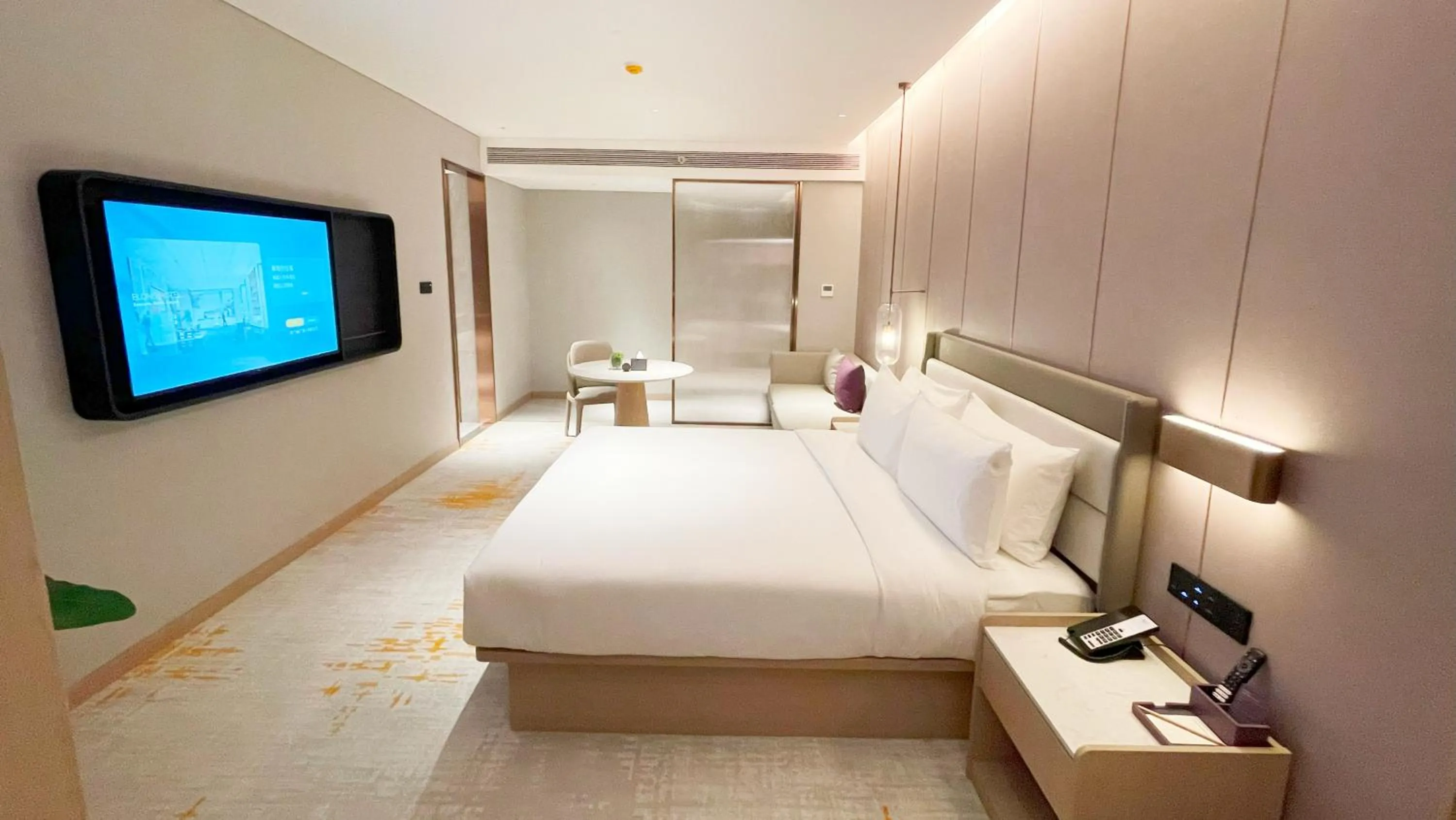 Bed in Elong Hotel Jakarta PIK