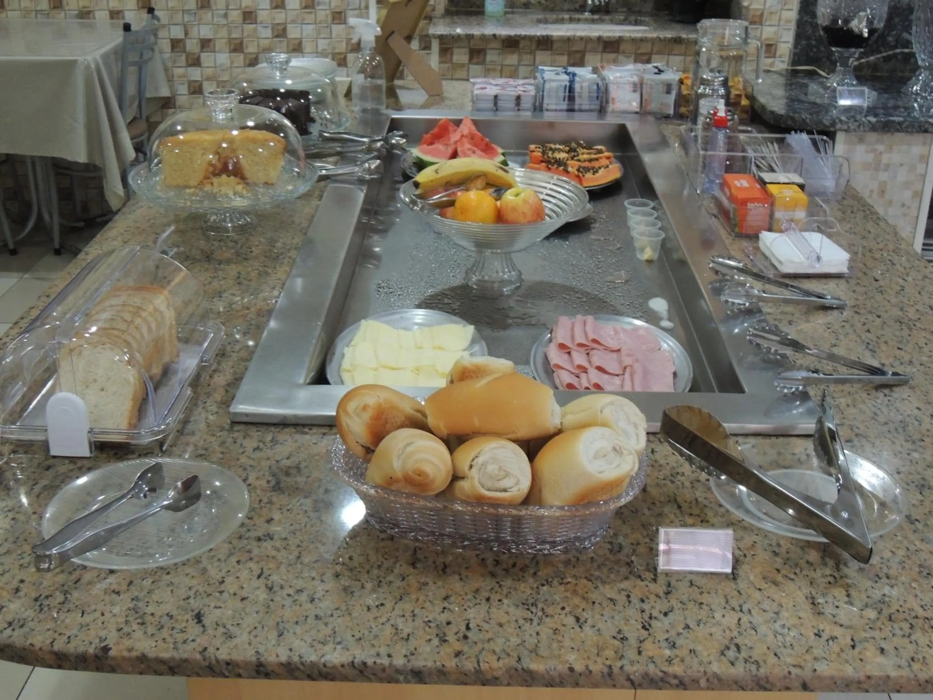 Breakfast in Hotel Ourinhos - Centro de São Paulo - Próximo 25 de Março e Brás