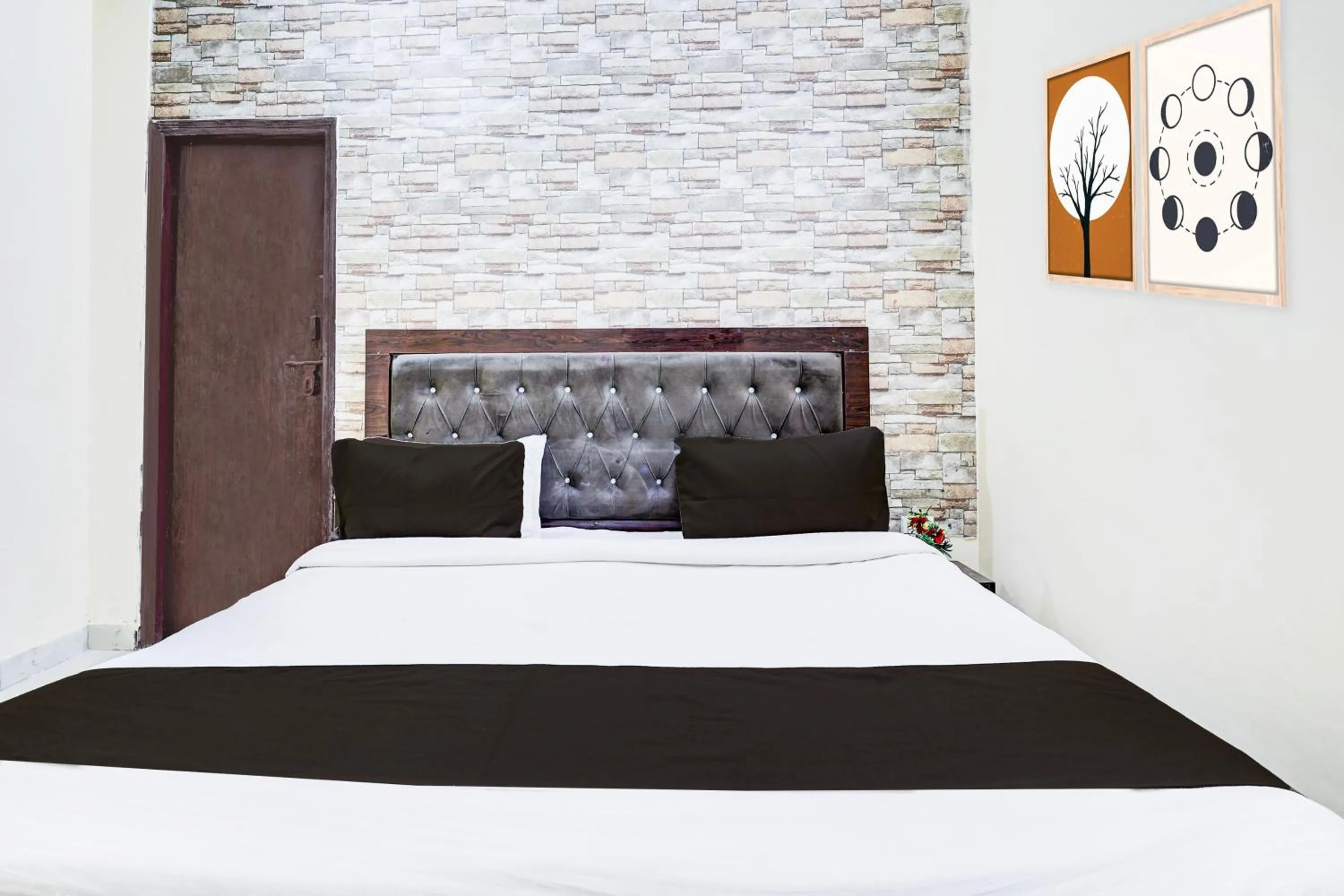 Bathroom, Bed in HOTEL O GALAXY
