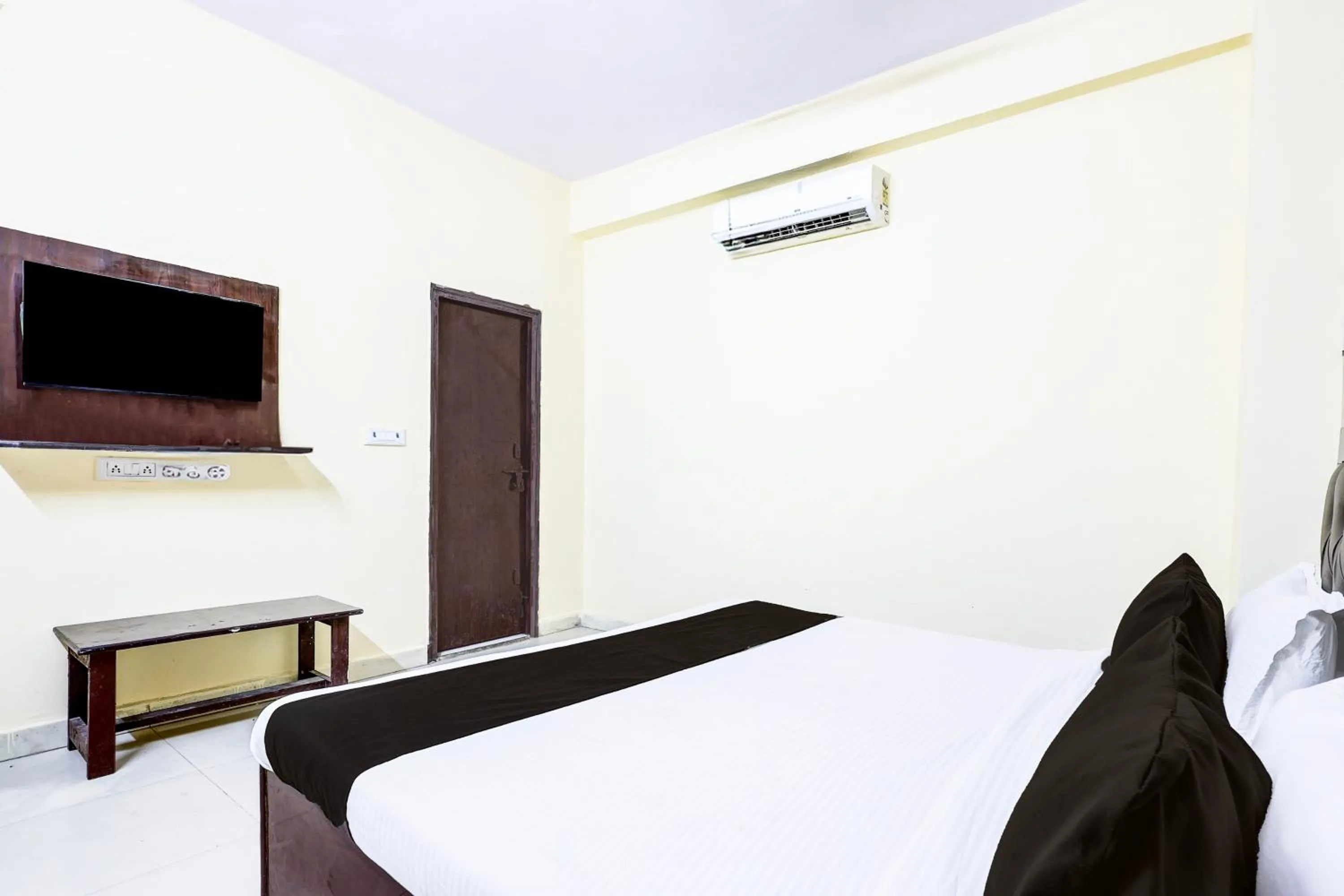 Bedroom, Bed in HOTEL O GALAXY