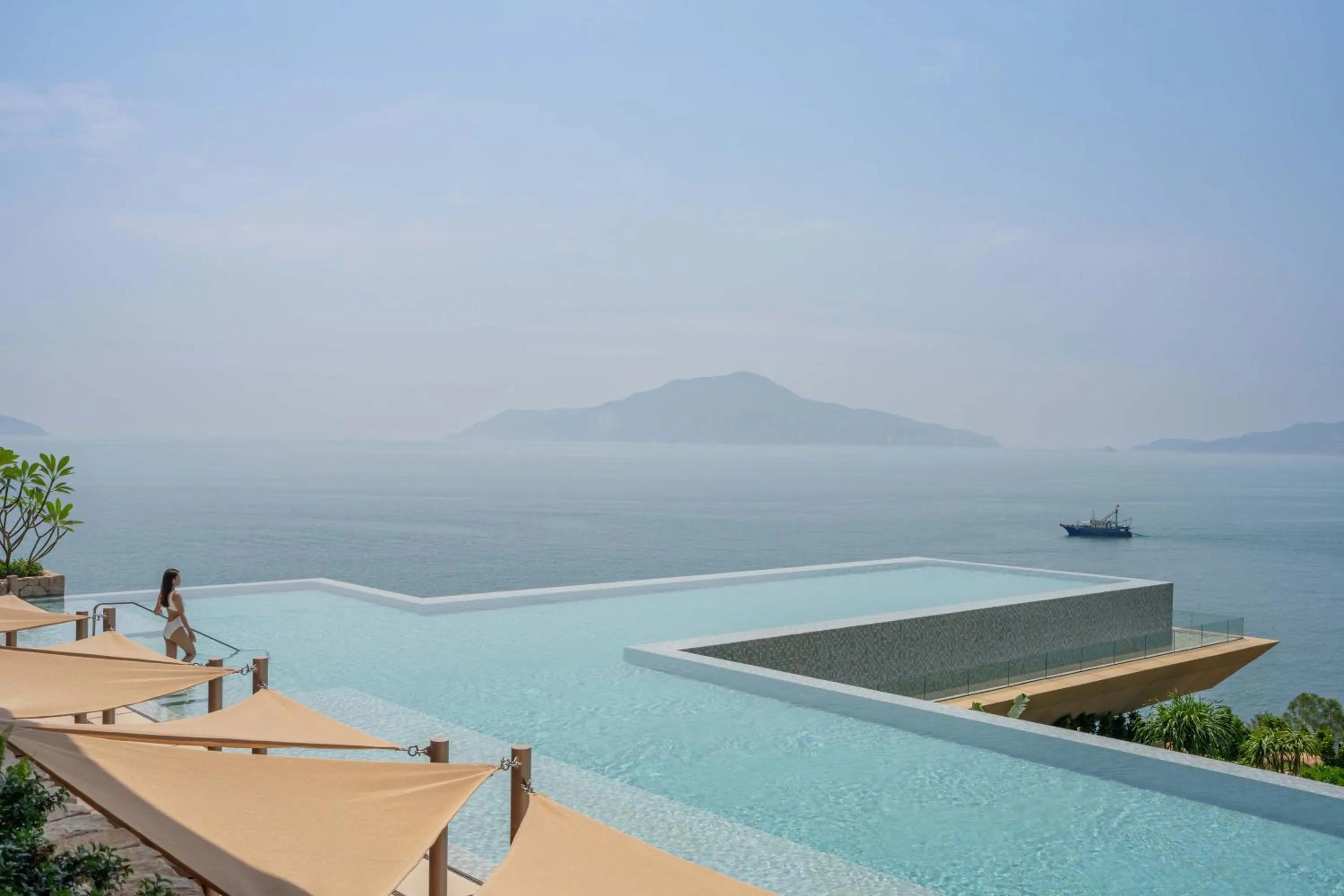 Swimming pool in Alila Dong'Ao Island Zhuhai