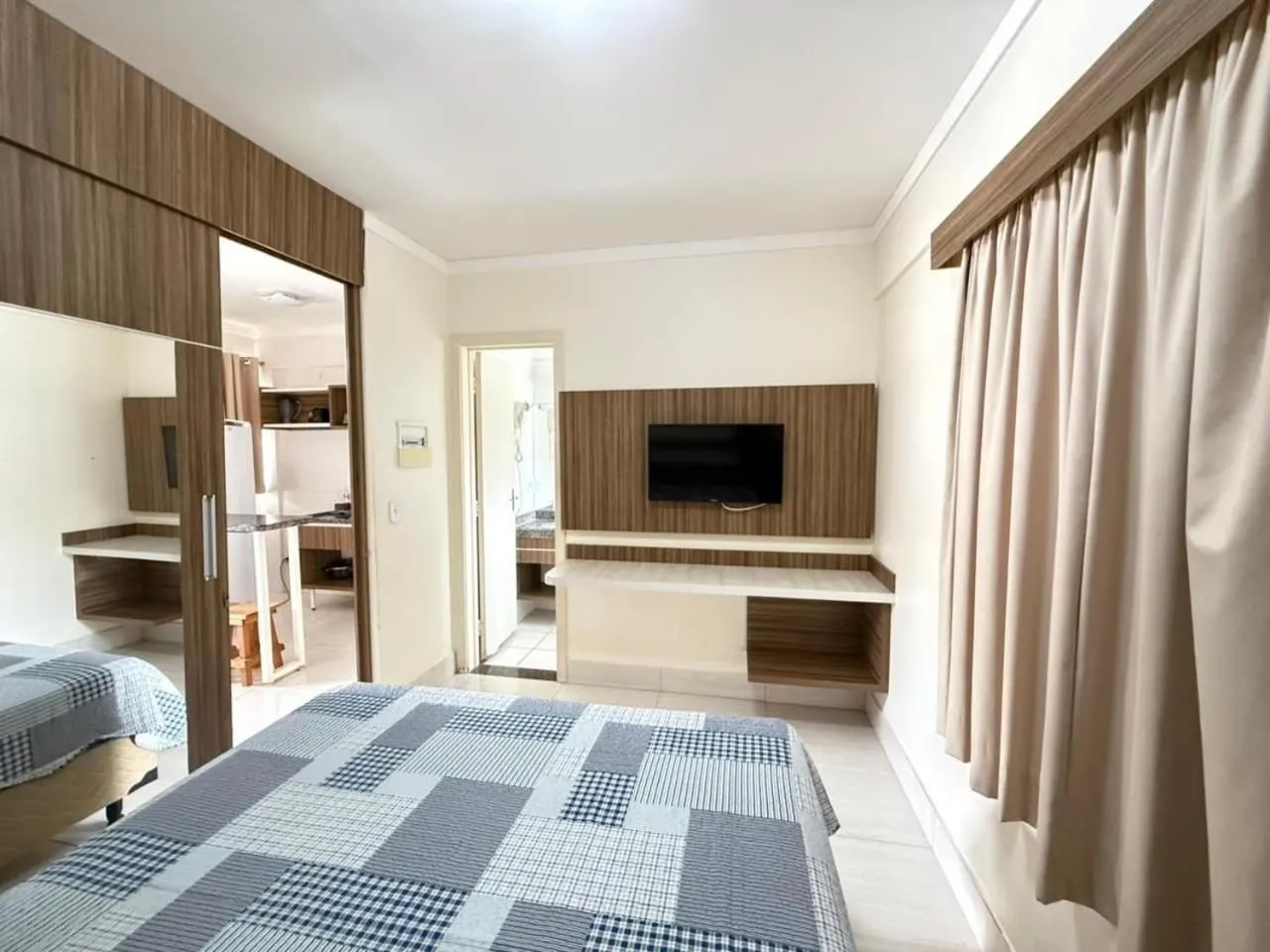 Bed in Lacqua diRoma II