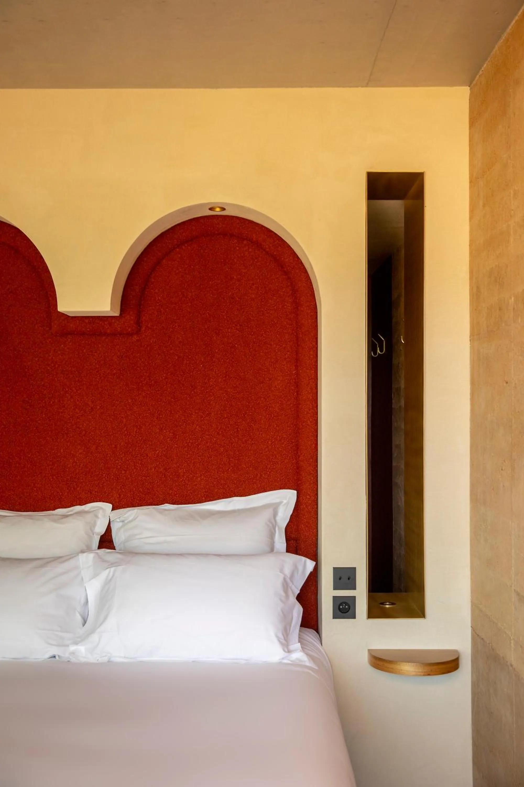 Bed in Hôtel Mylos - Cargèse, Piscine Intérieure et Extérieure