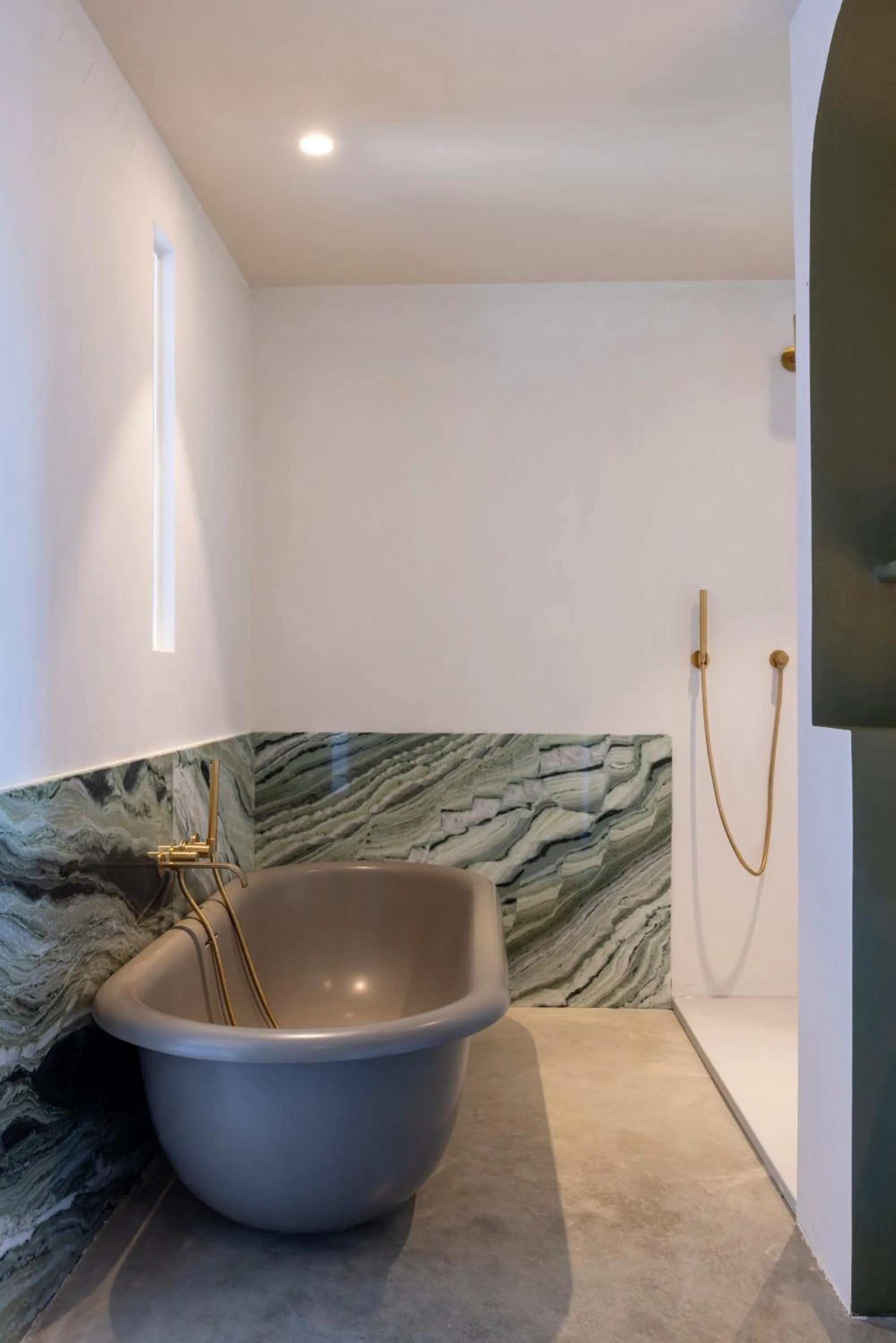 Toilet in Hôtel Mylos - Cargèse, Piscine Intérieure et Extérieure