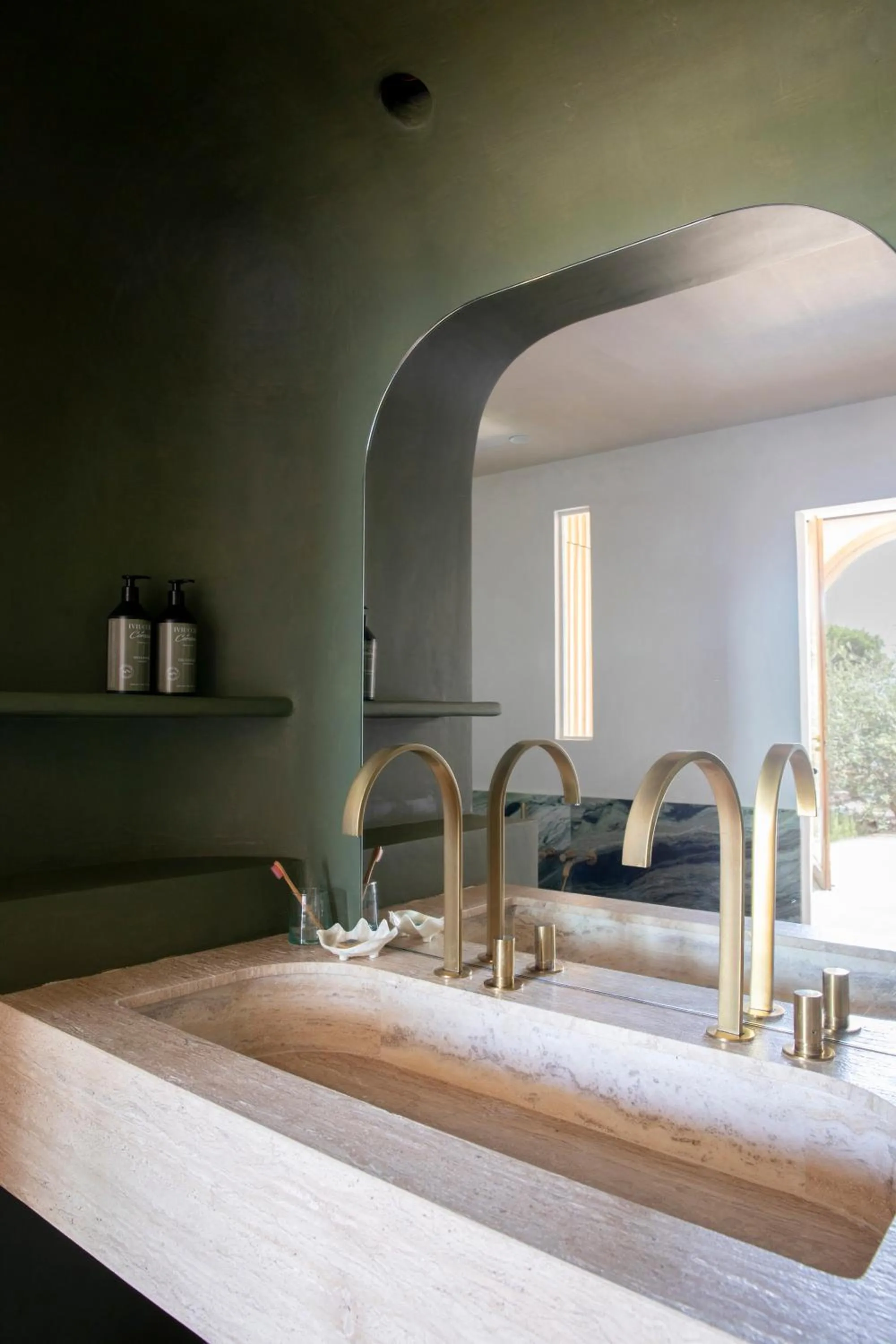 Bathroom in Hôtel Mylos - Cargèse, Piscine Intérieure et Extérieure