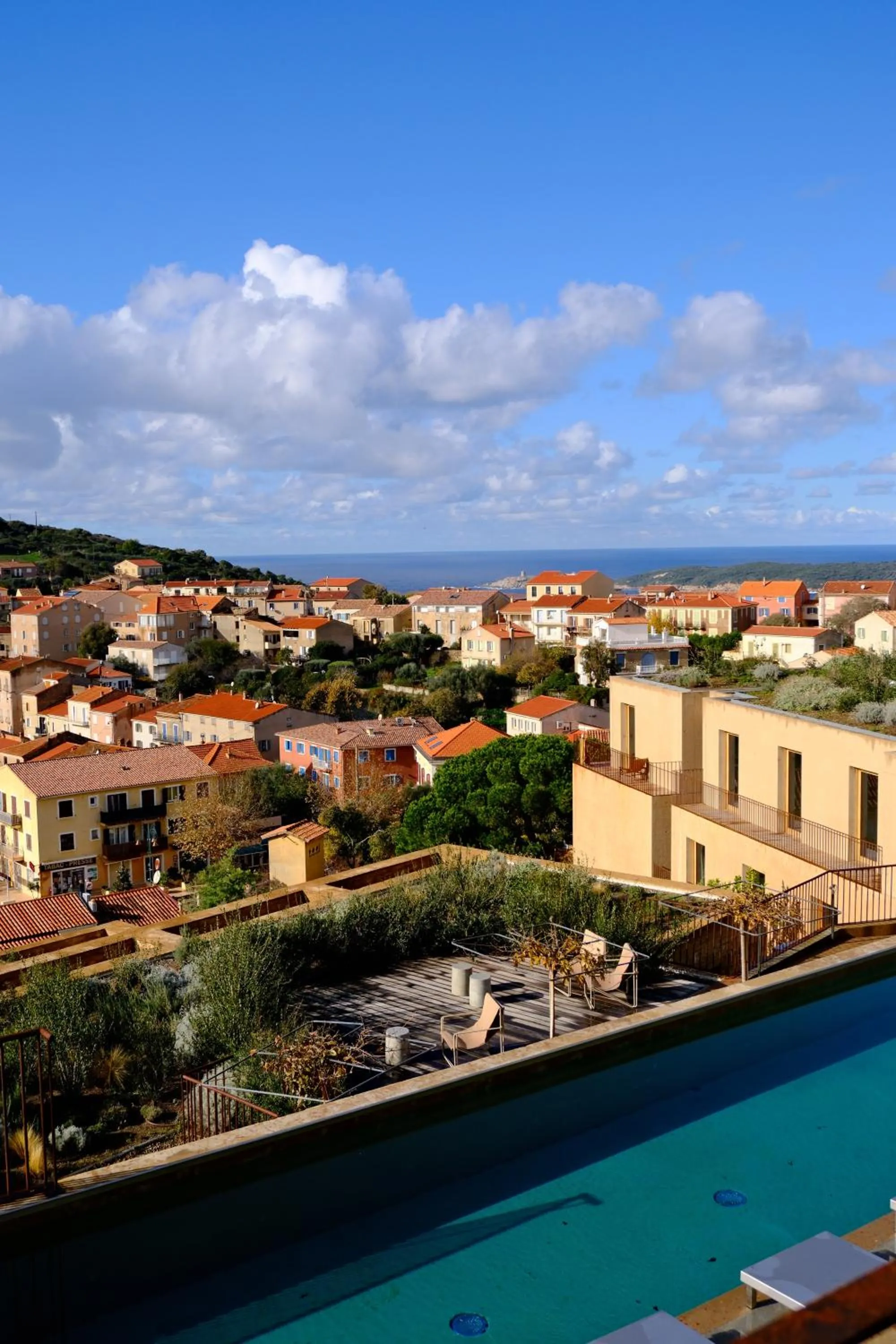 Hôtel Mylos - Cargèse, Piscine Intérieure et Extérieure