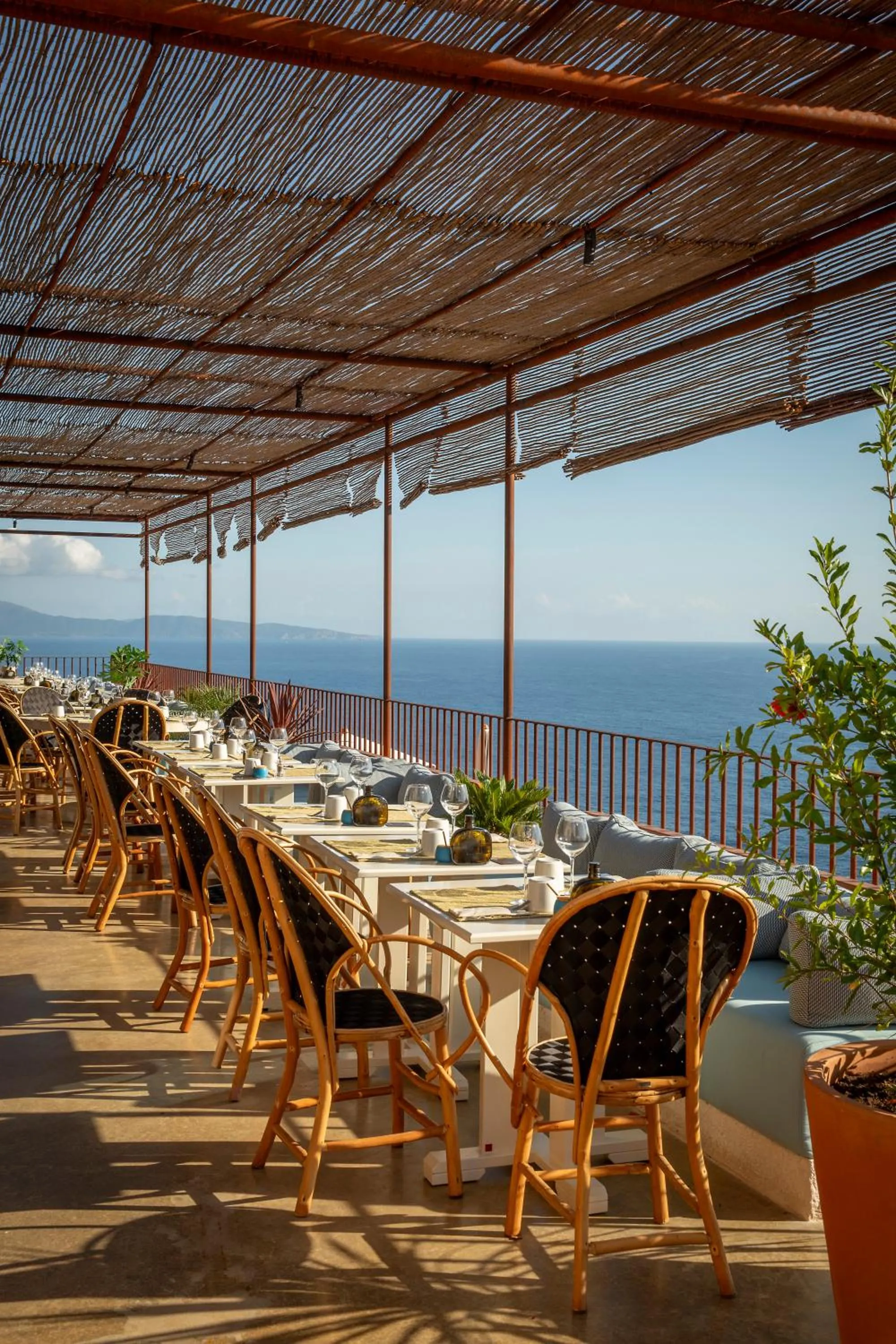 Restaurant/places to eat in Hôtel Mylos - Cargèse, Piscine Intérieure et Extérieure