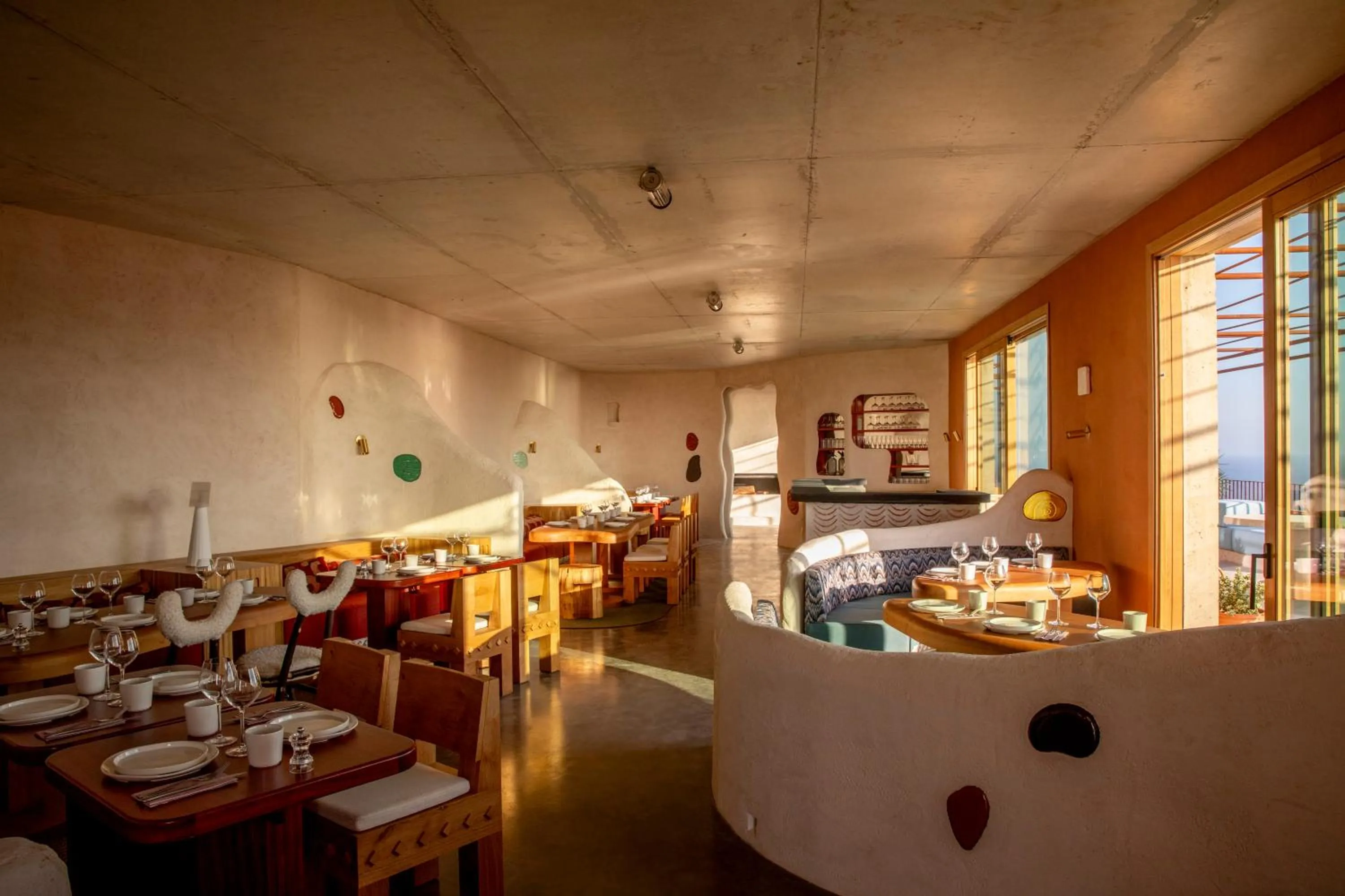 Restaurant/places to eat in Hôtel Mylos - Cargèse, Piscine Intérieure et Extérieure