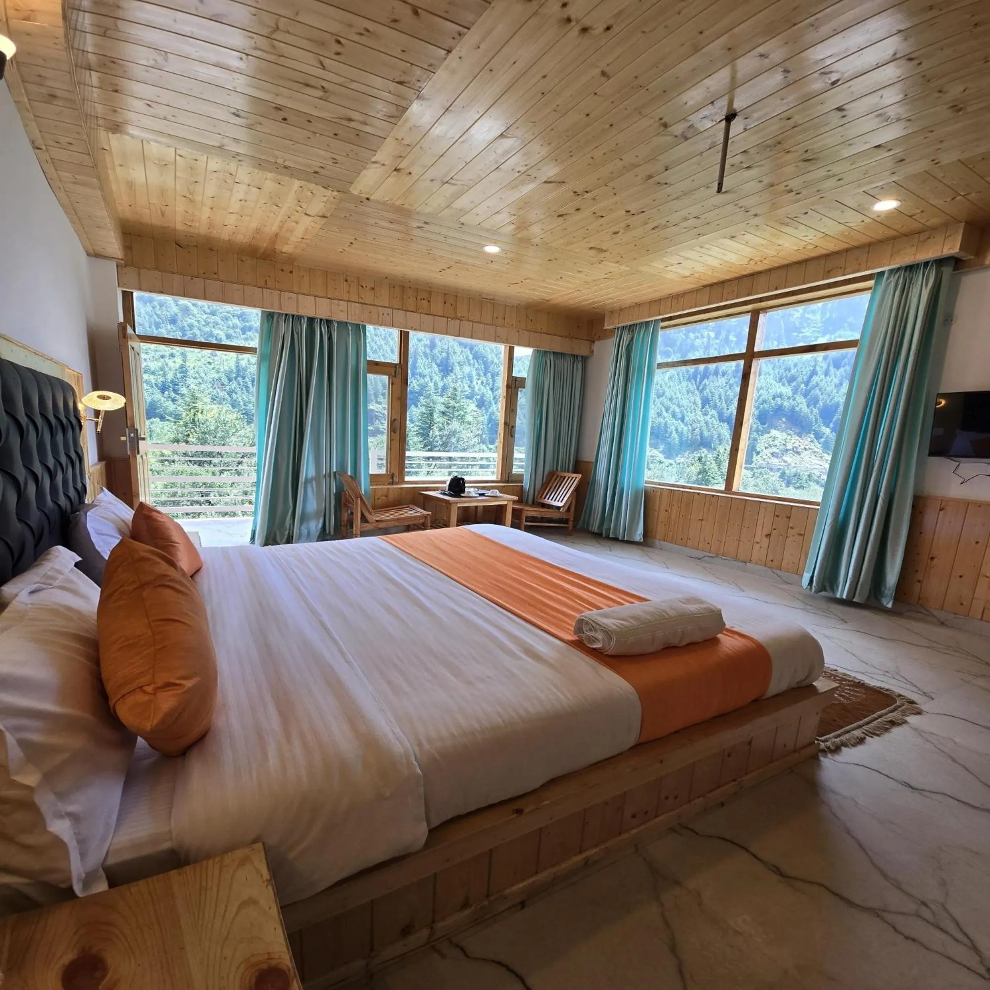 Bed in MB Igloo Resort