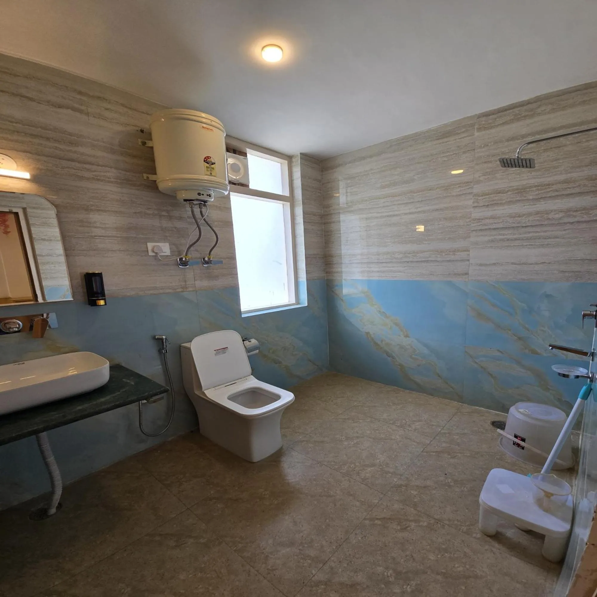 Shower in MB Igloo Resort