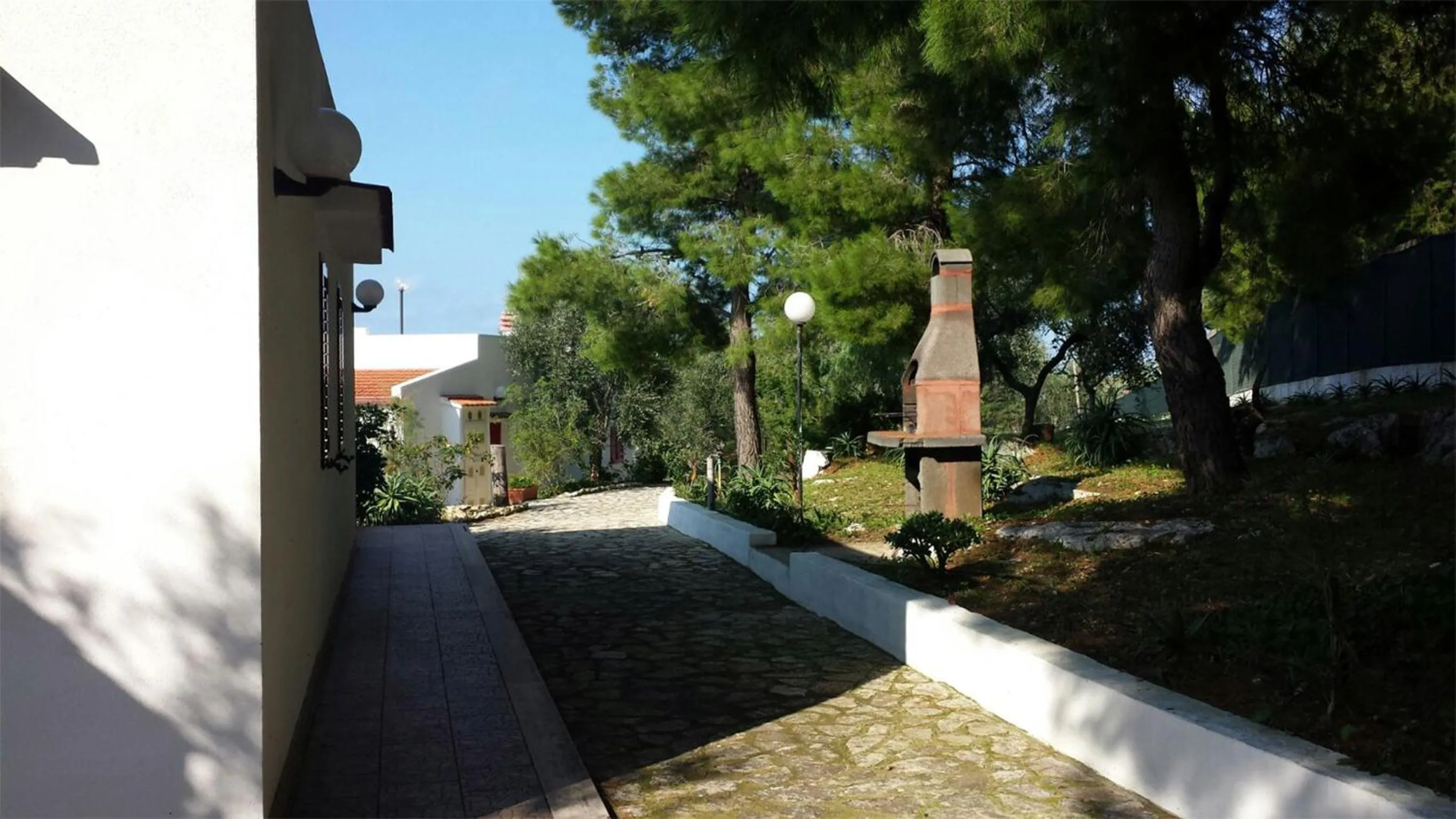 BBQ facilities in Villa Celeste Apartments Vieste -
