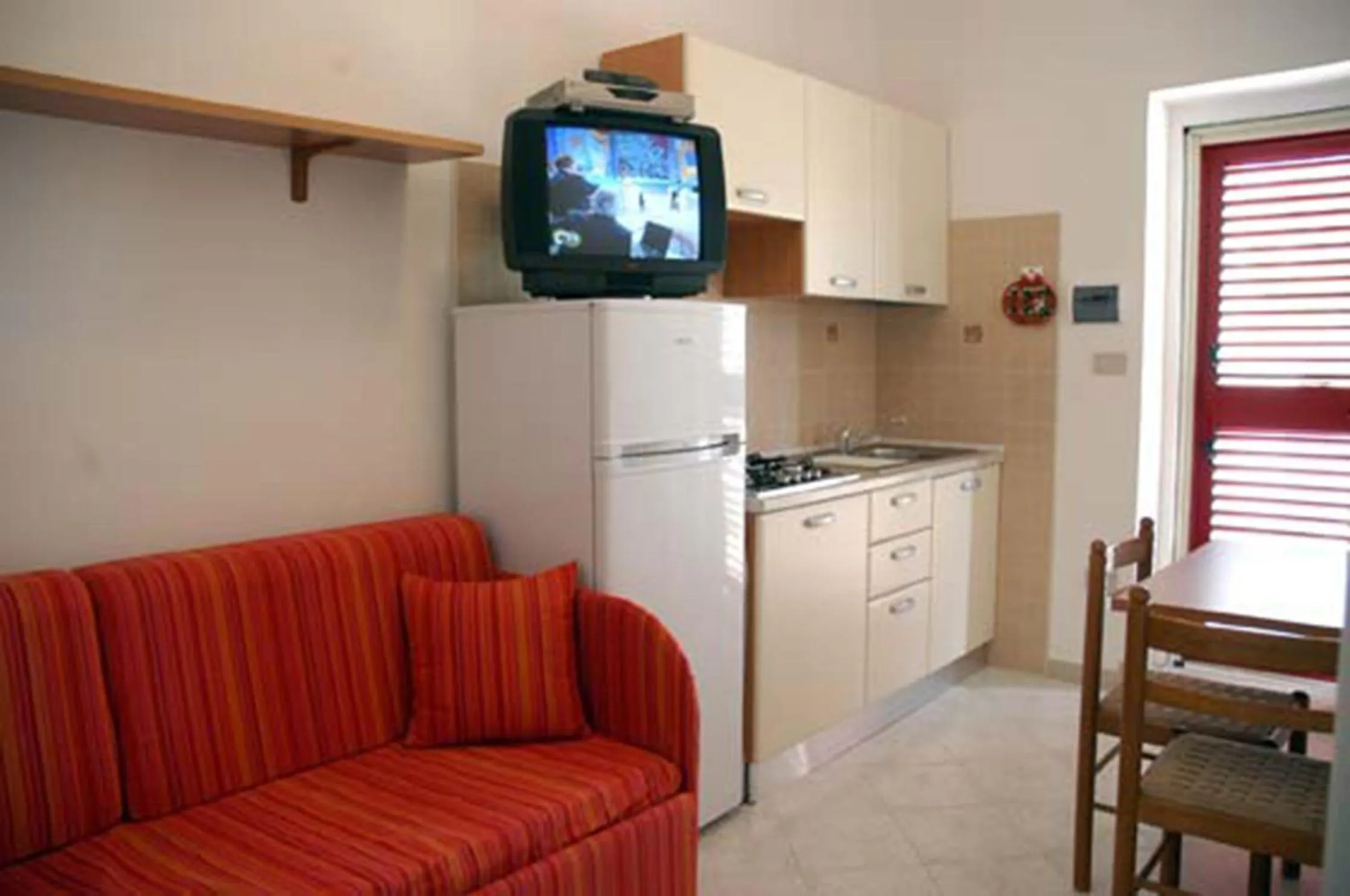 TV and multimedia in Villa Celeste Apartments Vieste -